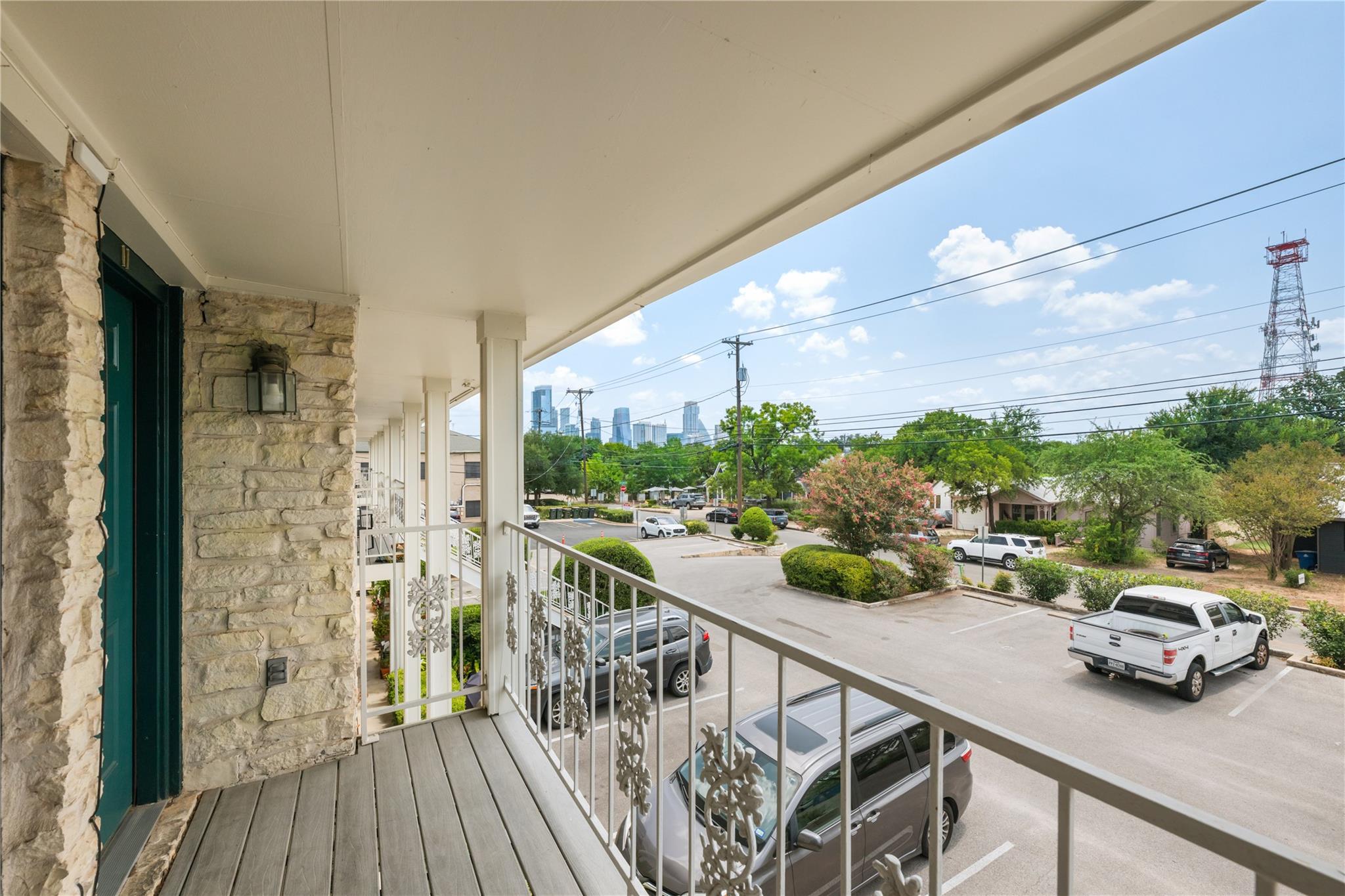 1610 Waterston Ave # 11