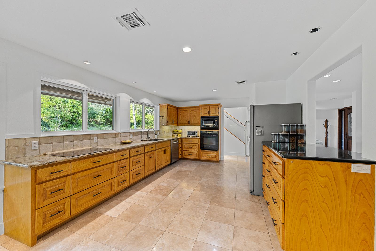 915 Wild Basin Ledge