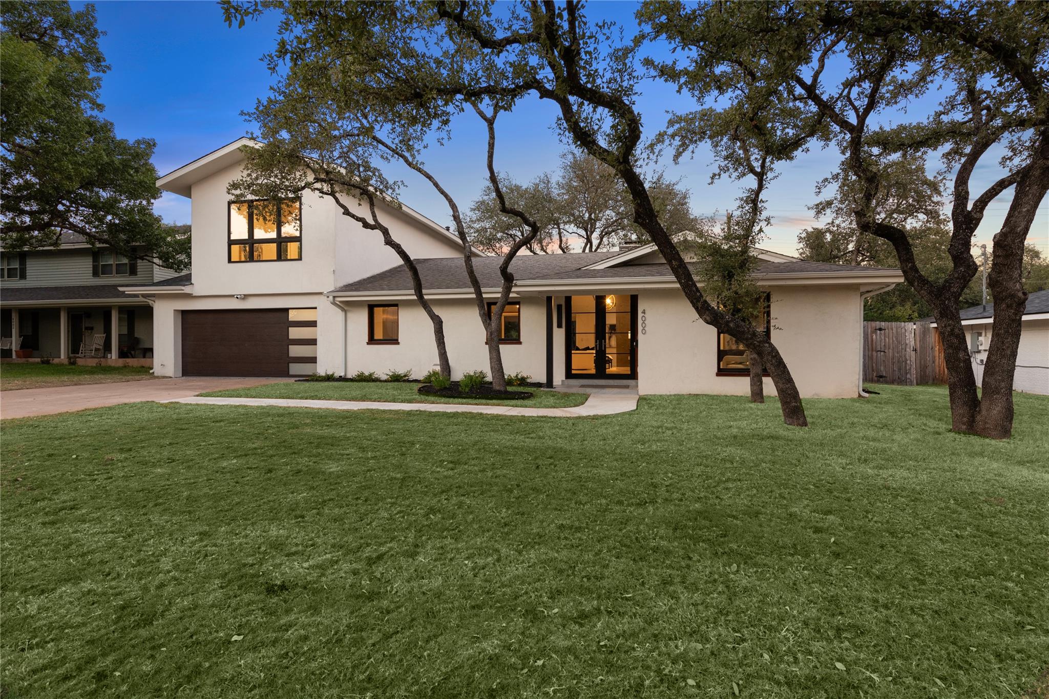 4000 Greystone DR