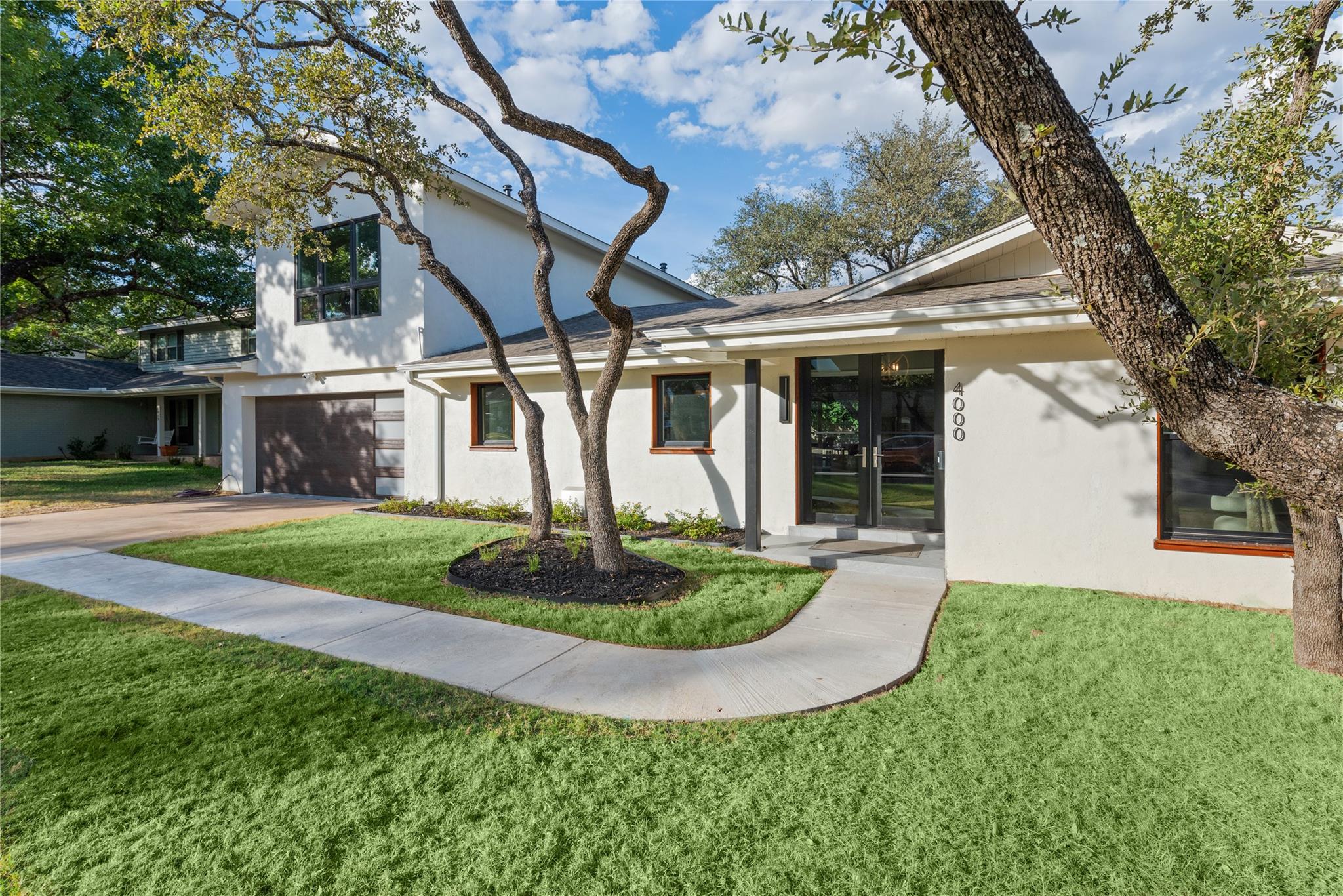 4000 Greystone DR