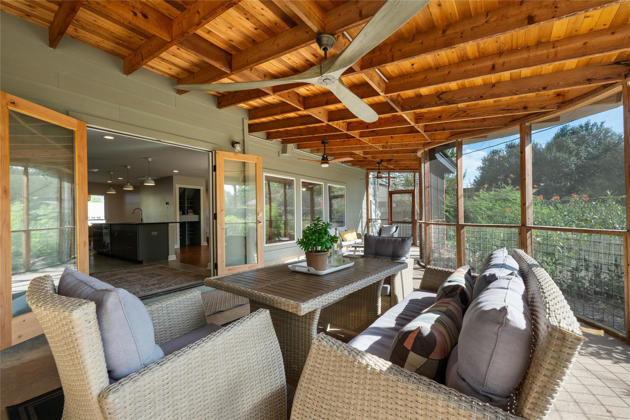 6812 Pioneer PL