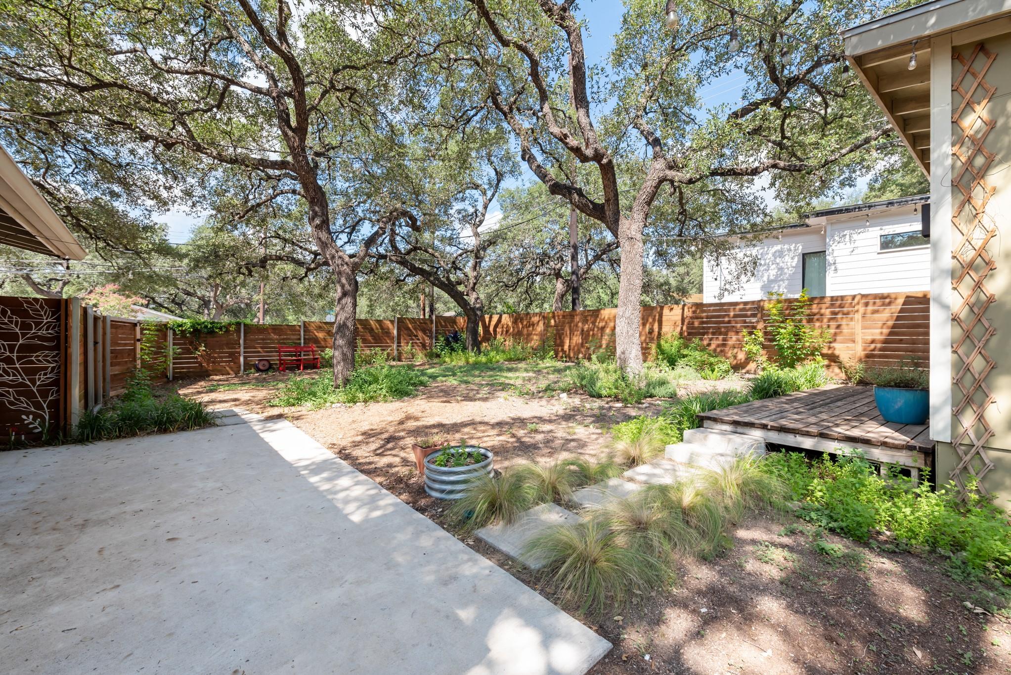 3014 Pin Oak CT
