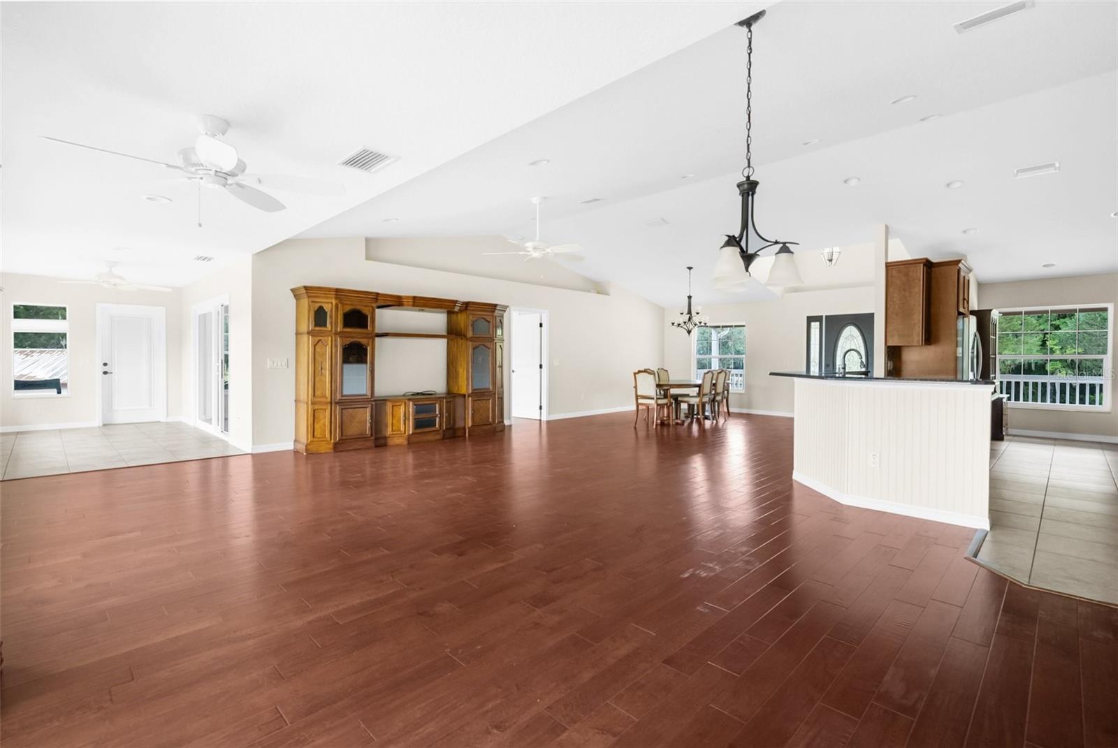 9986 E NEW HOPE CT