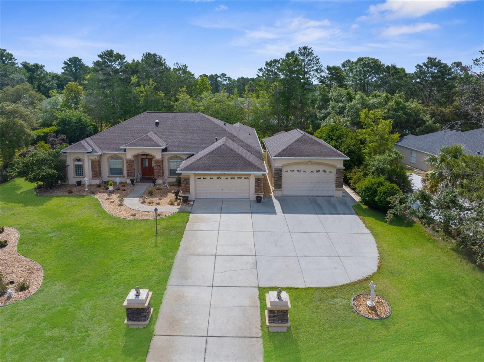 10124 SOUTHERN BREEZE CT