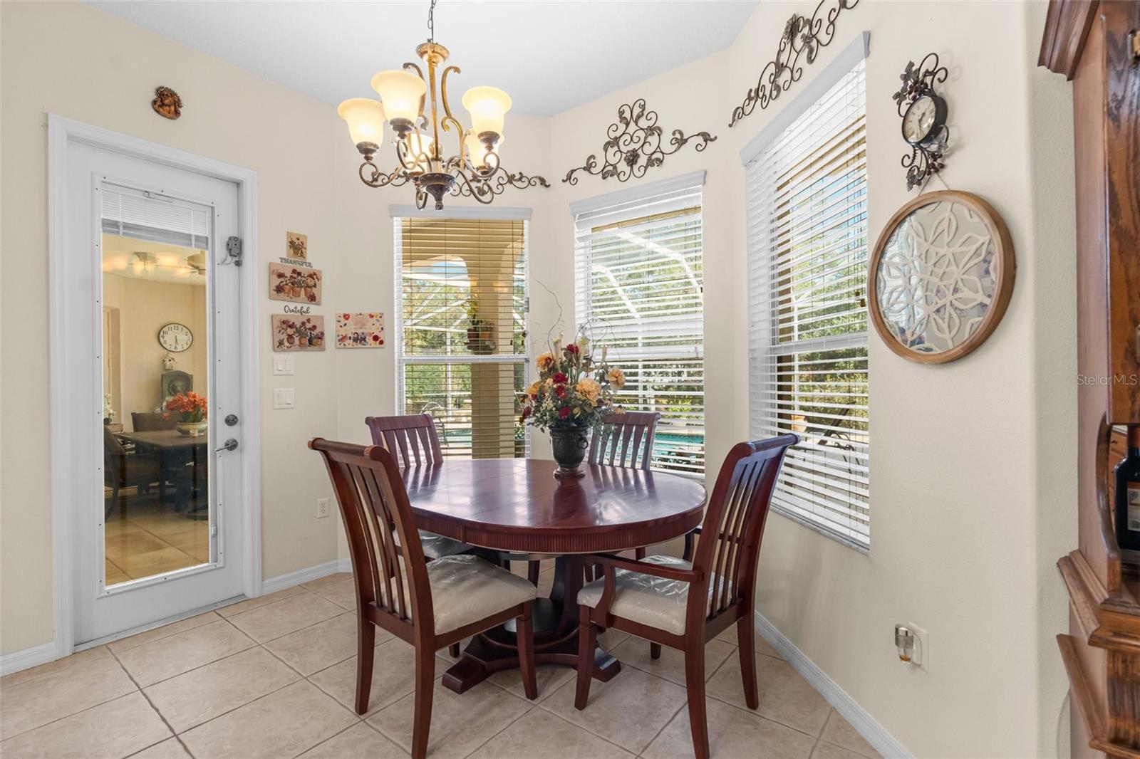 10124 SOUTHERN BREEZE CT