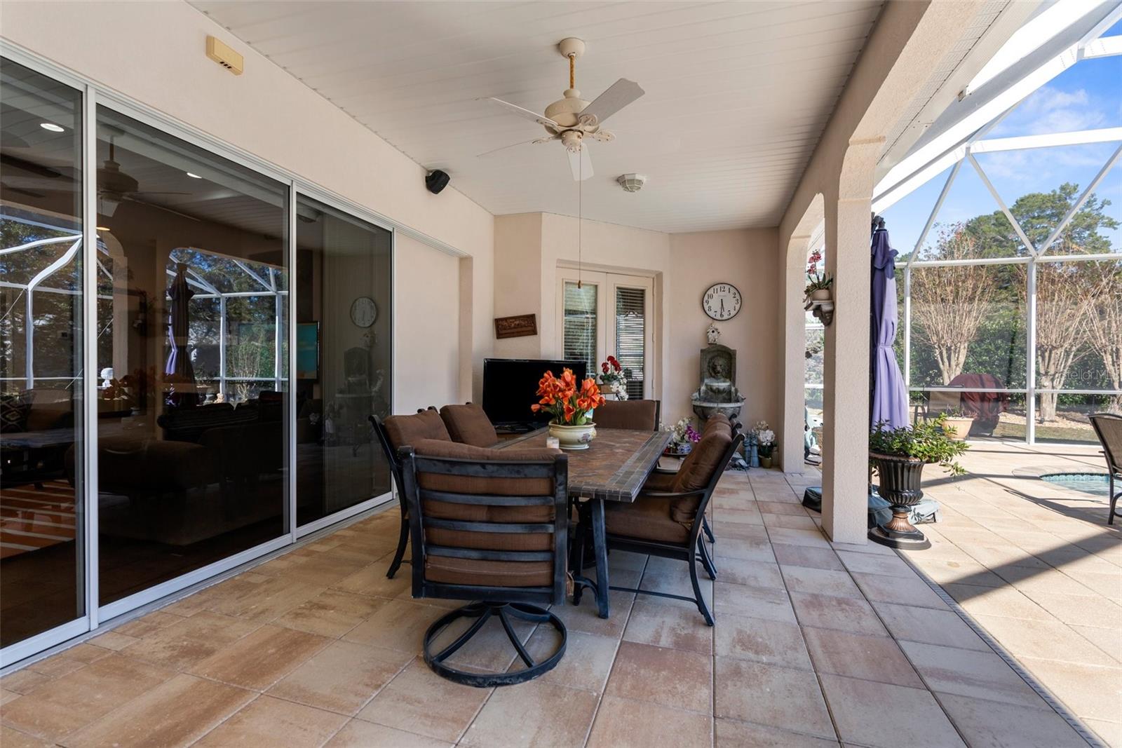 10124 SOUTHERN BREEZE CT