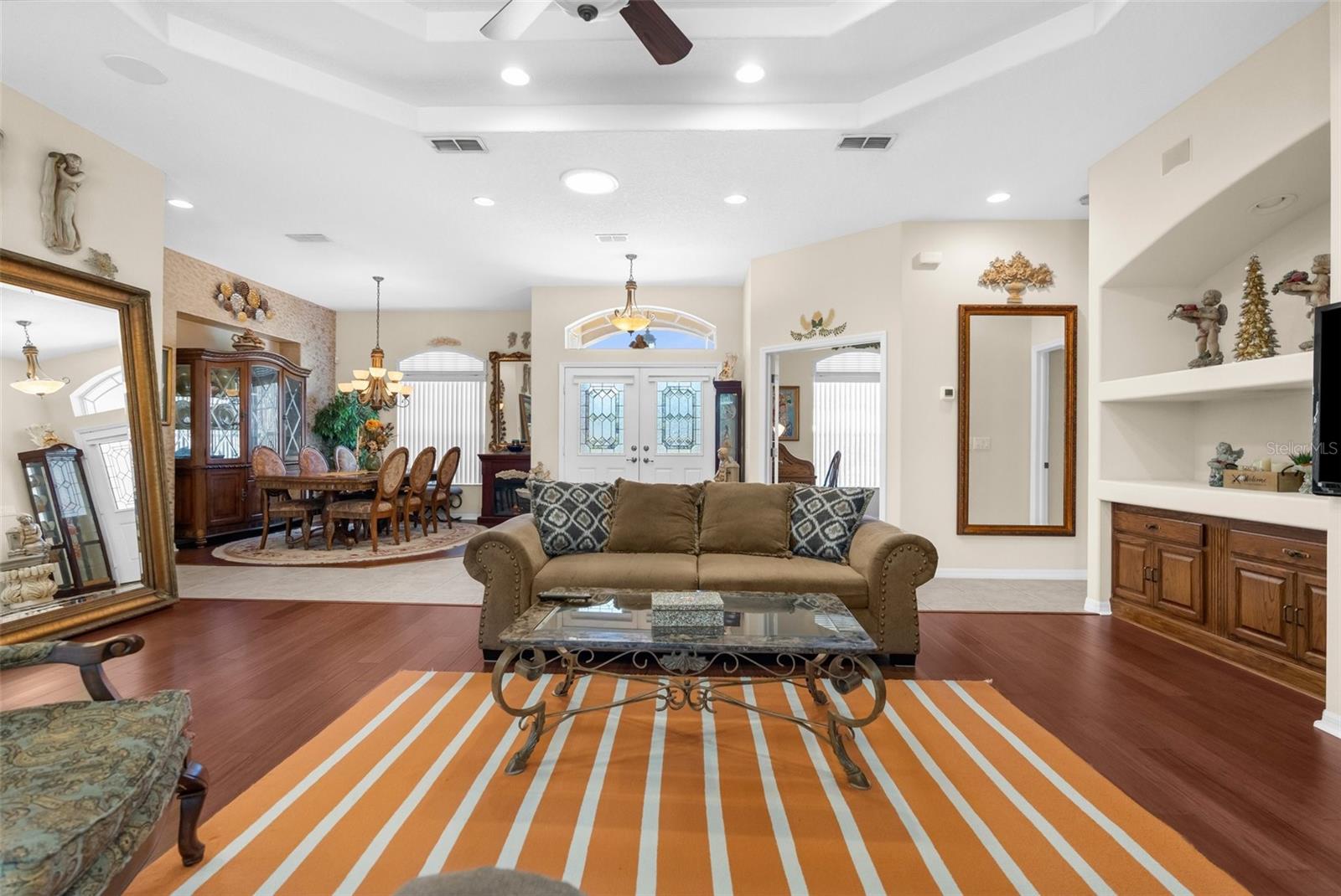 10124 SOUTHERN BREEZE CT