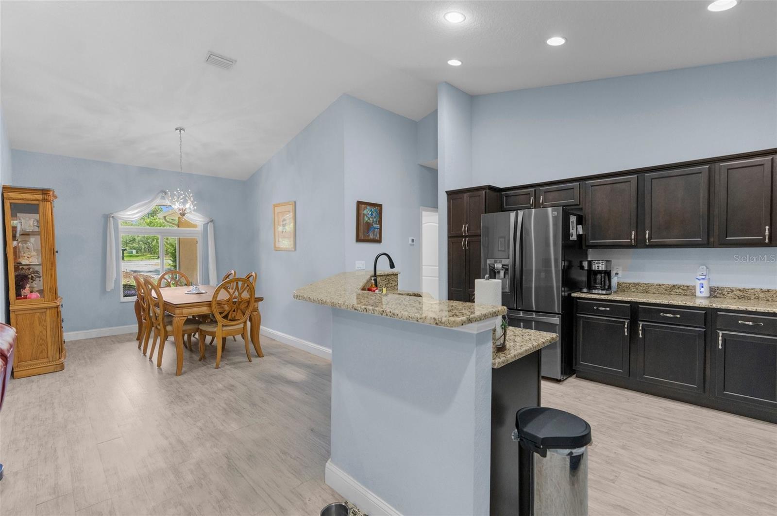 4960 HIDDEN KNOB TRL