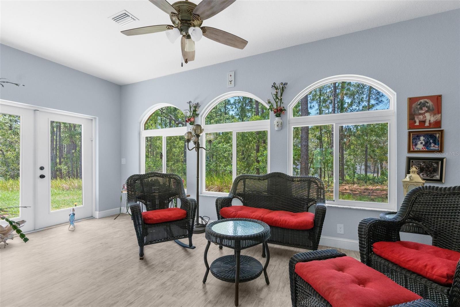 4960 HIDDEN KNOB TRL