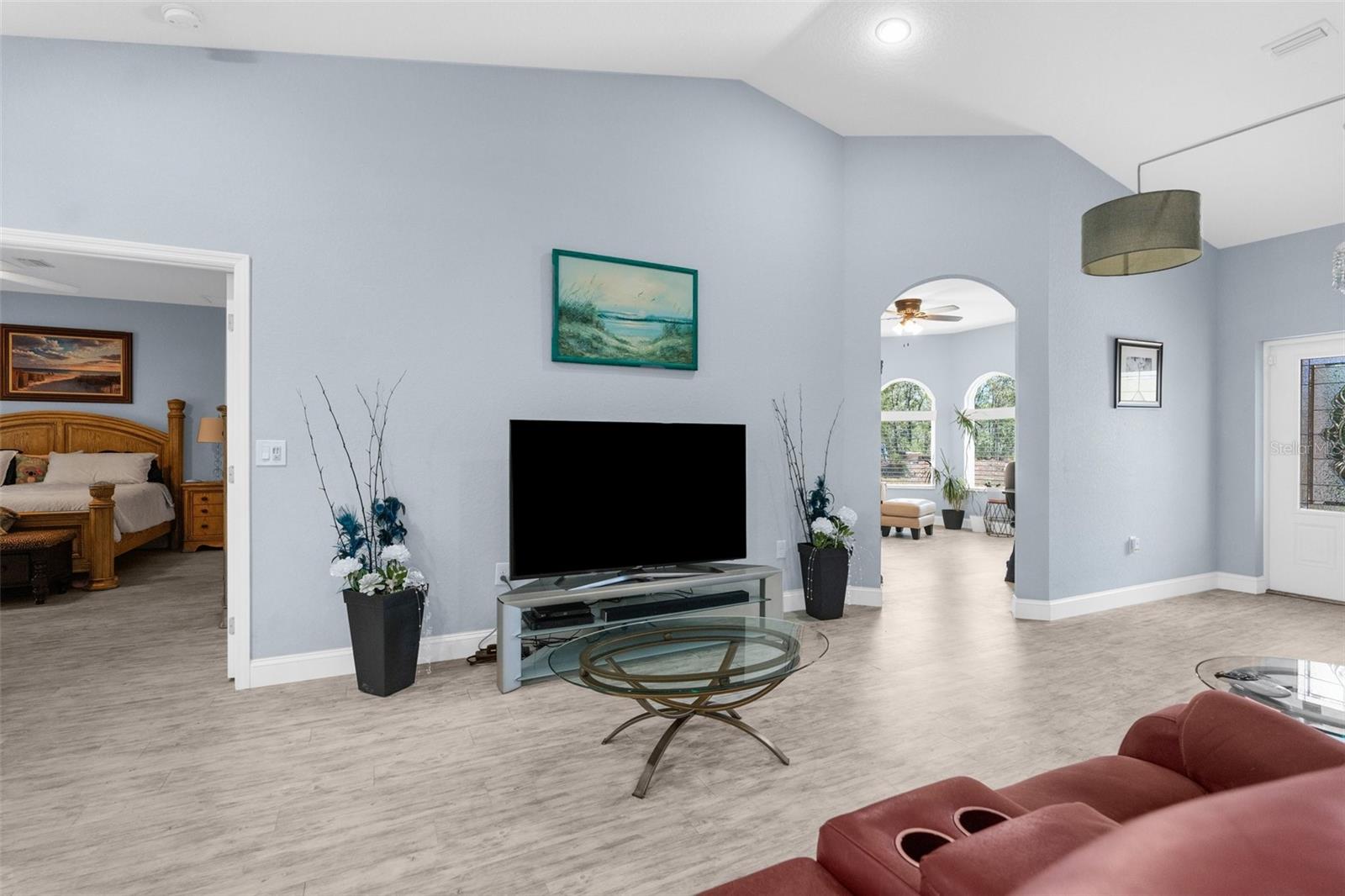 4960 HIDDEN KNOB TRL