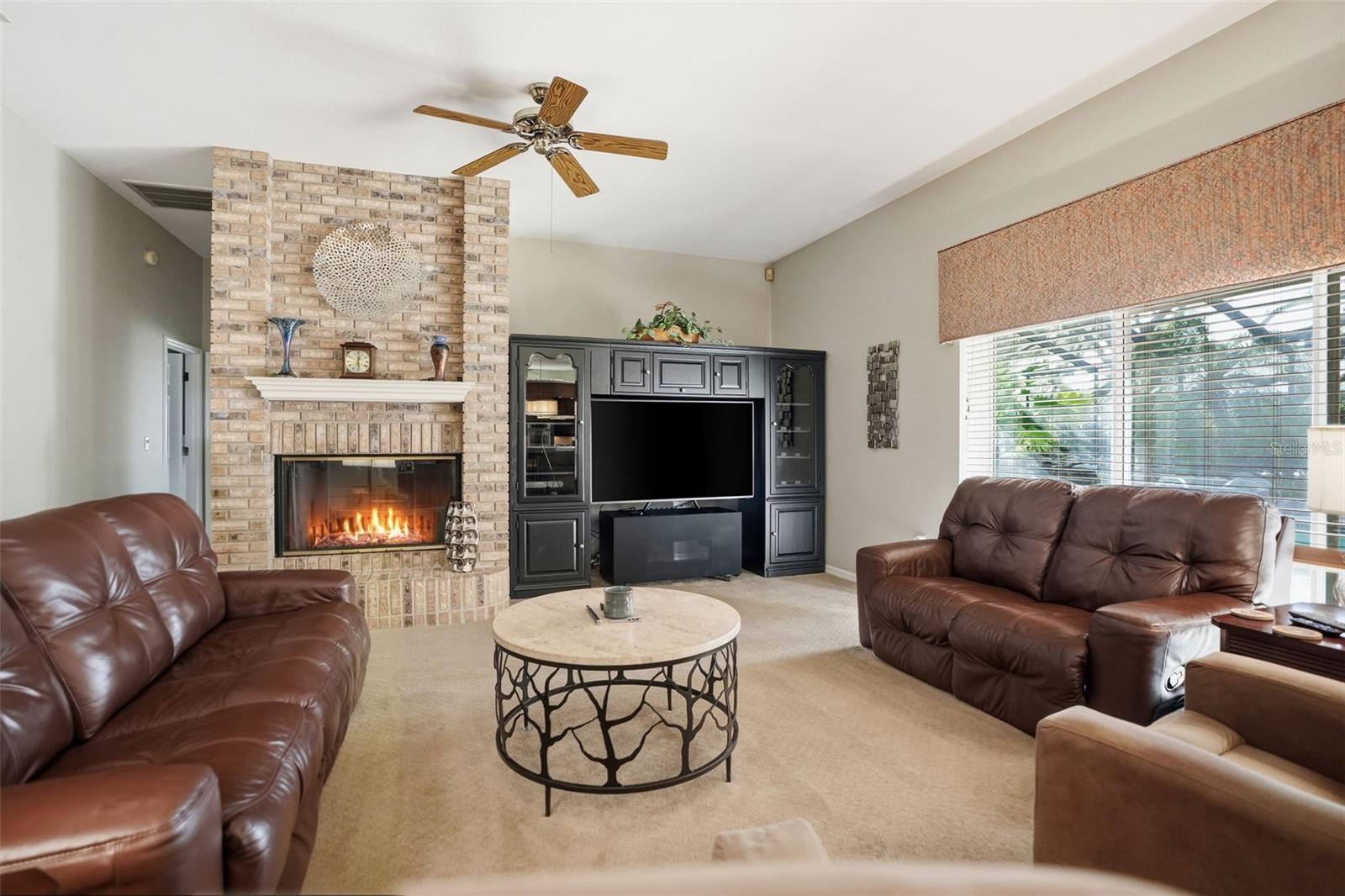 7336 ROYAL OAK DR