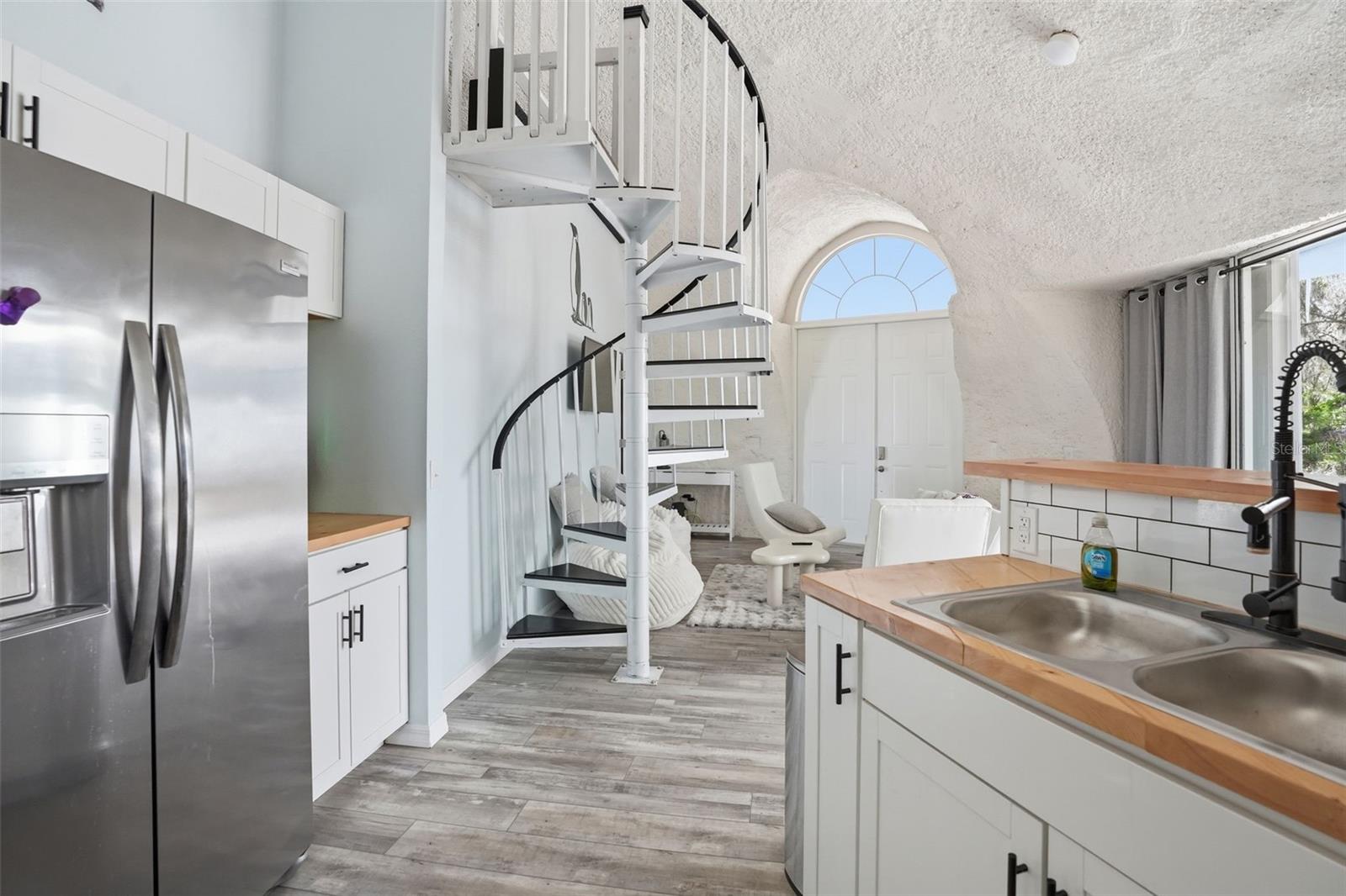 7570 E RINGER CT