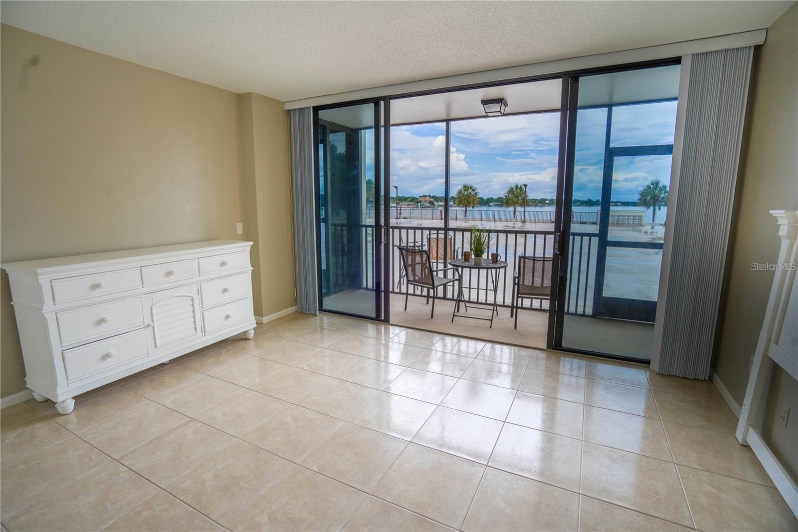 7100 SUNSHINE SKYWAY LN S #201