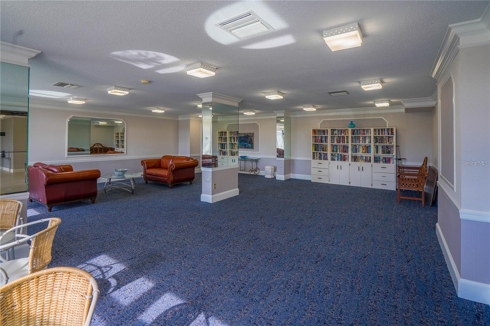 7100 SUNSHINE SKYWAY LN S #201