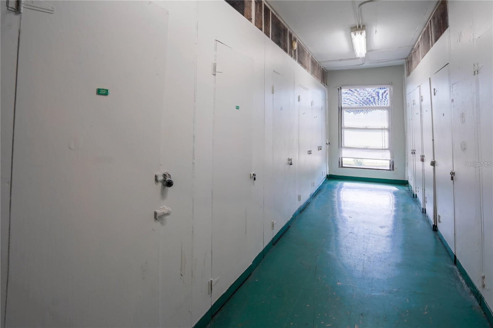 7100 SUNSHINE SKYWAY LN S #201