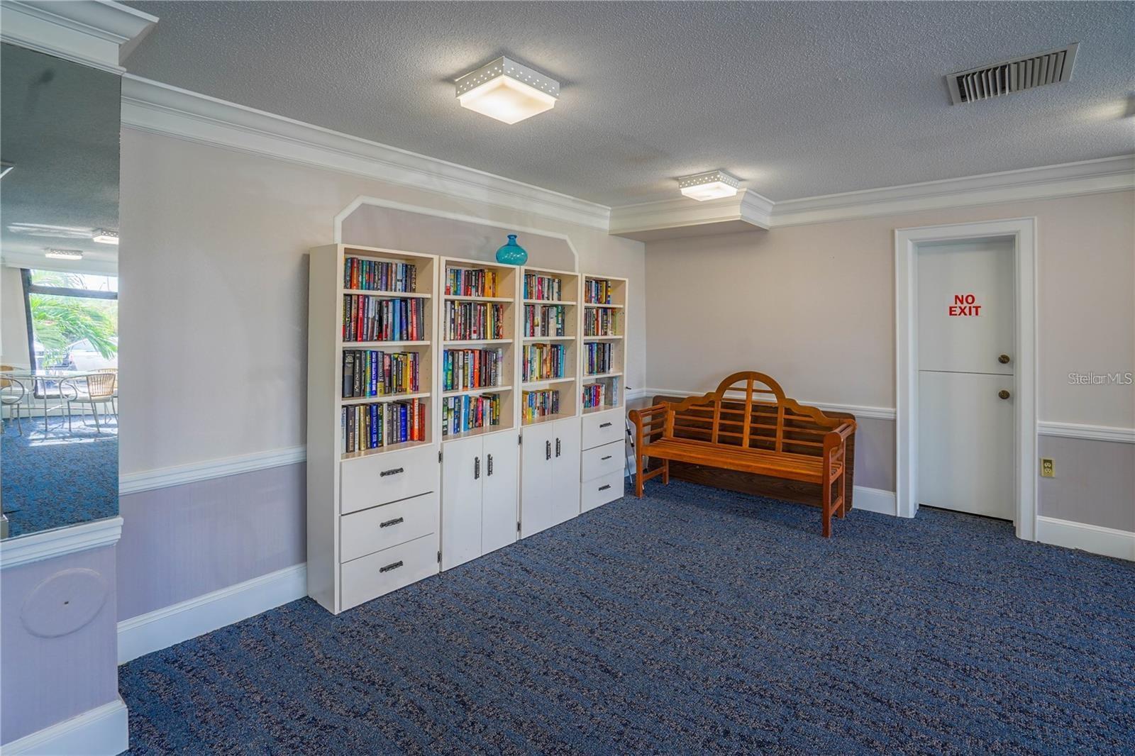 7100 SUNSHINE SKYWAY LN S #201