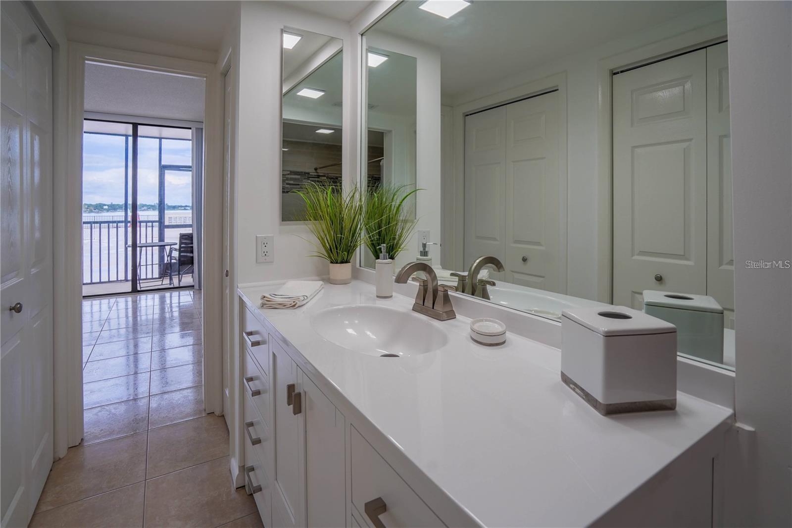 7100 SUNSHINE SKYWAY LN S #201