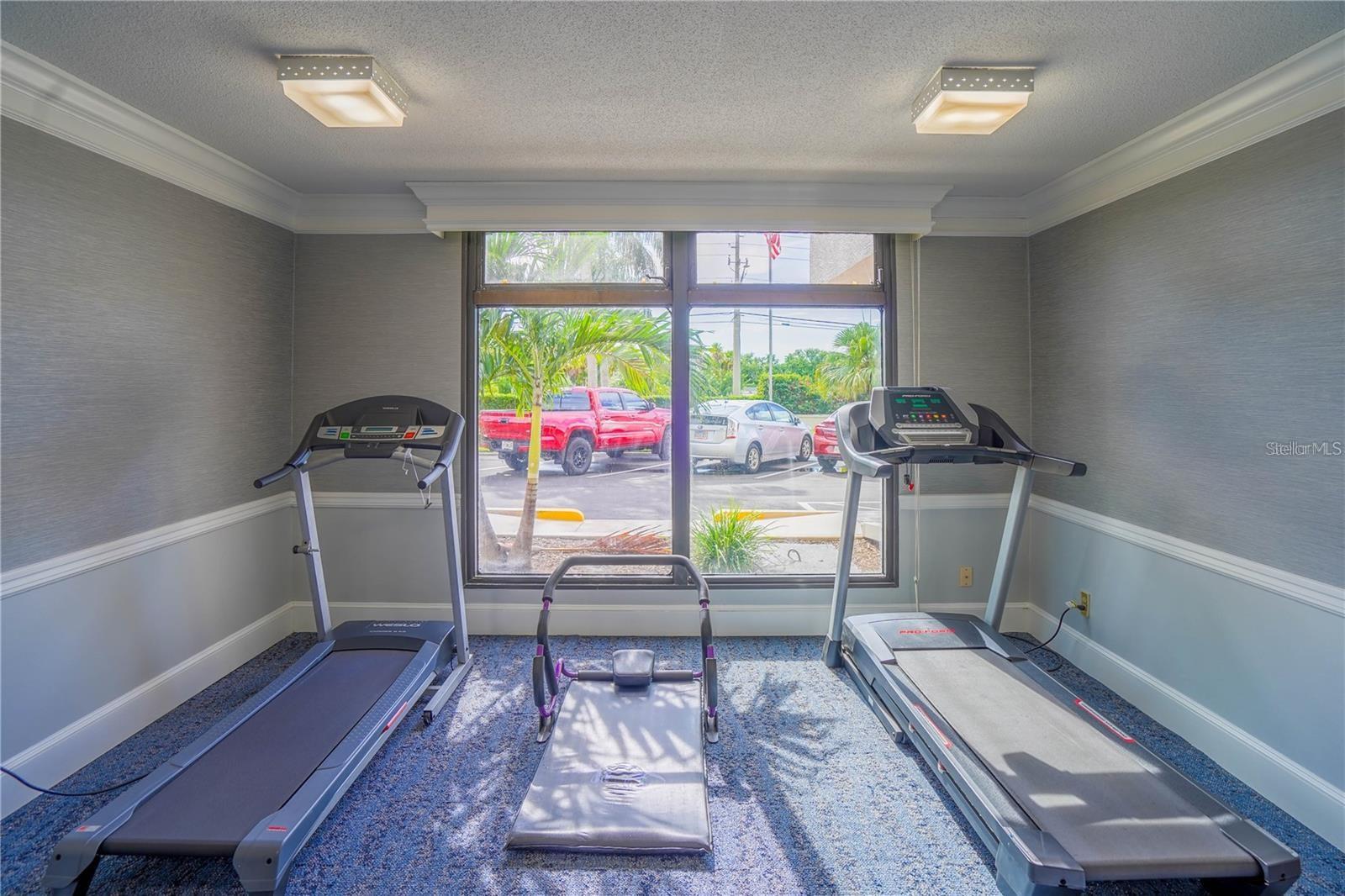 7100 SUNSHINE SKYWAY LN S #201