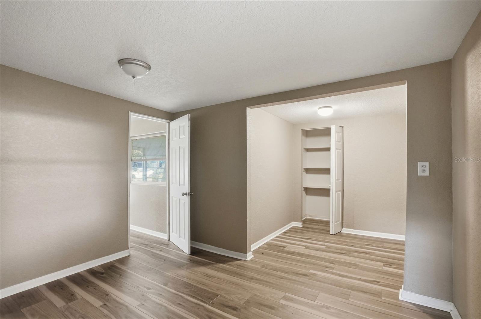 11311 ALTOONA AVE
