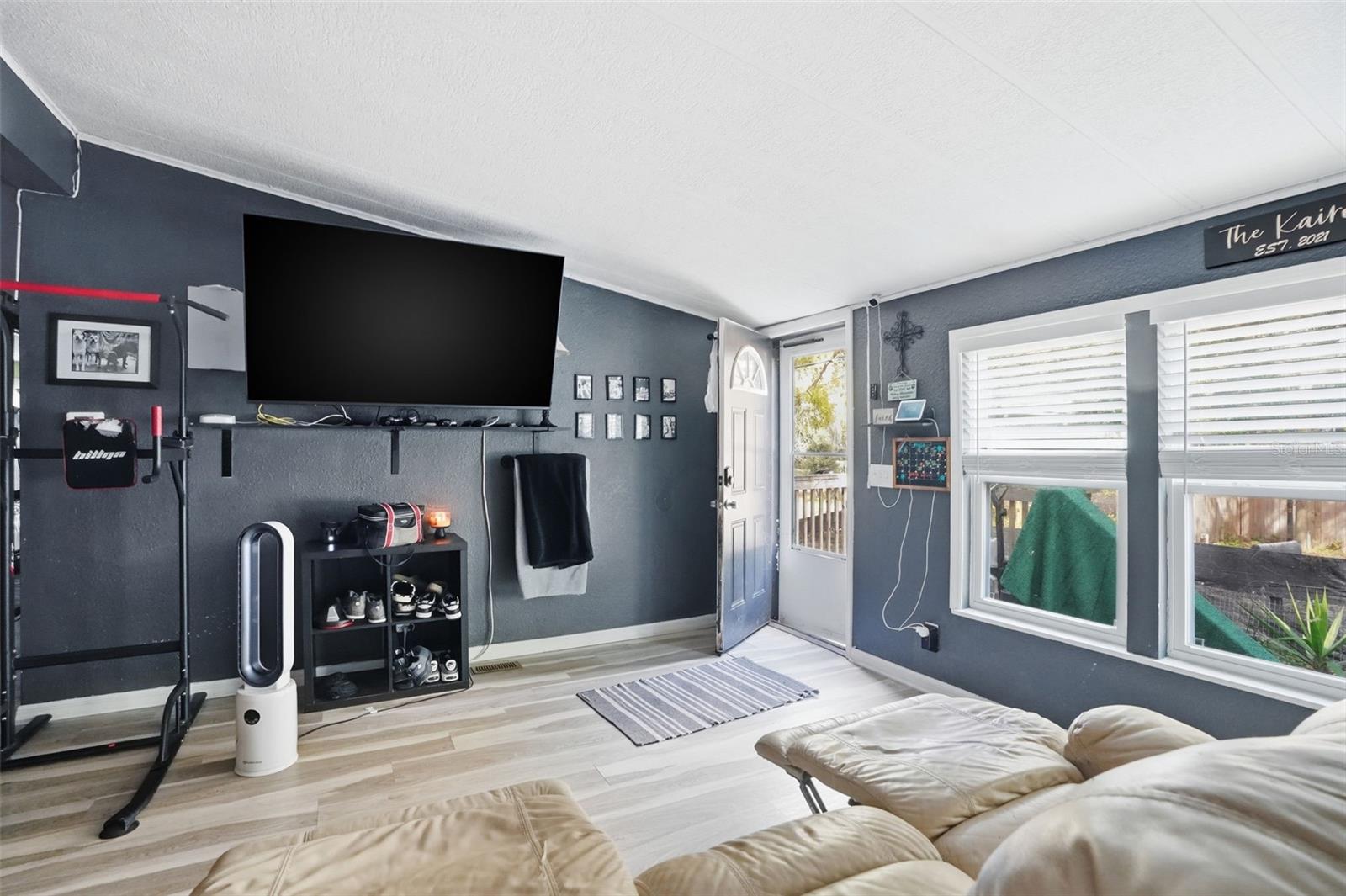 8604 CAMEO DR