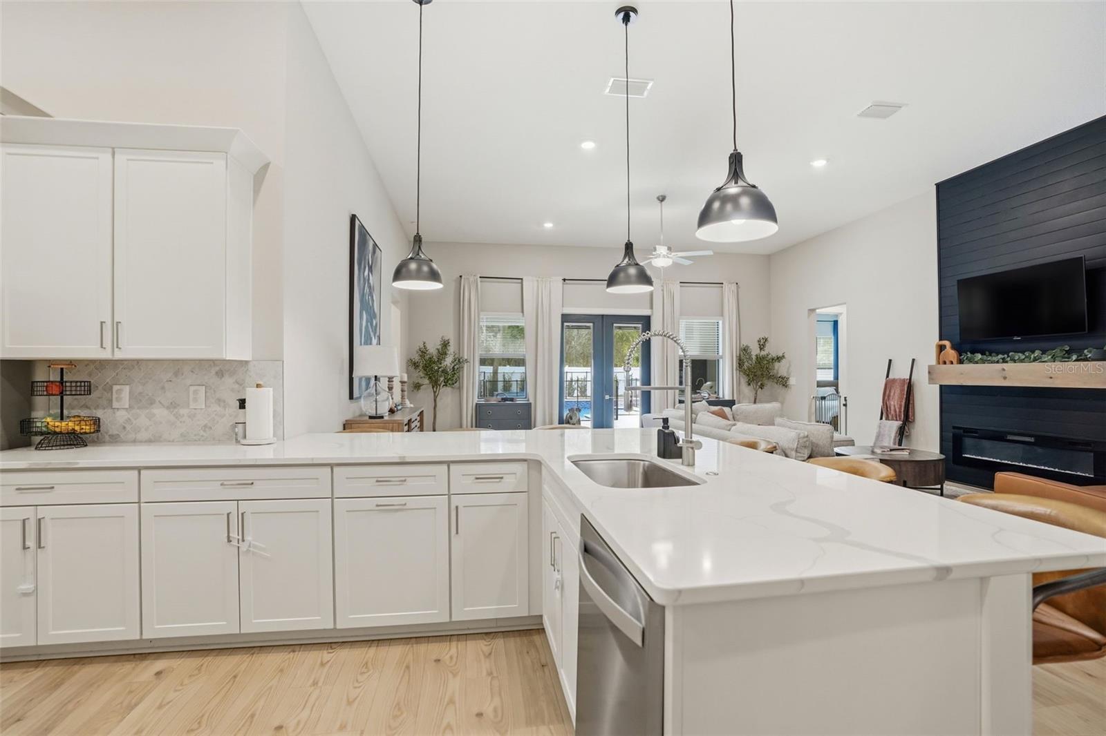 13232 OLDENBURG DR