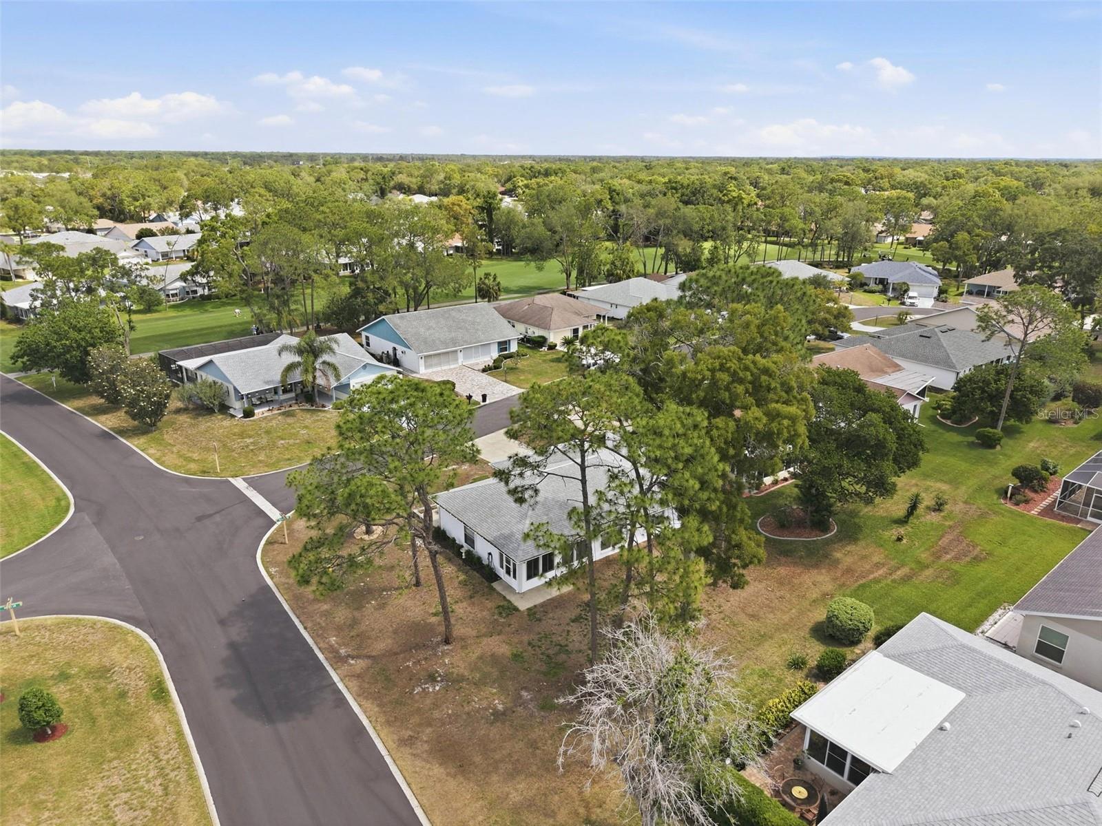 6463 PUTTERS CIR