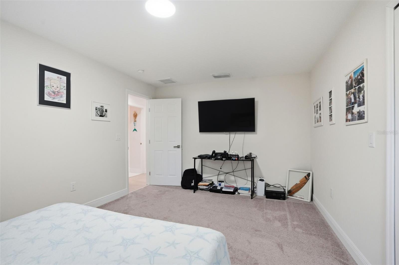 7279 BLACKBIRD AVE