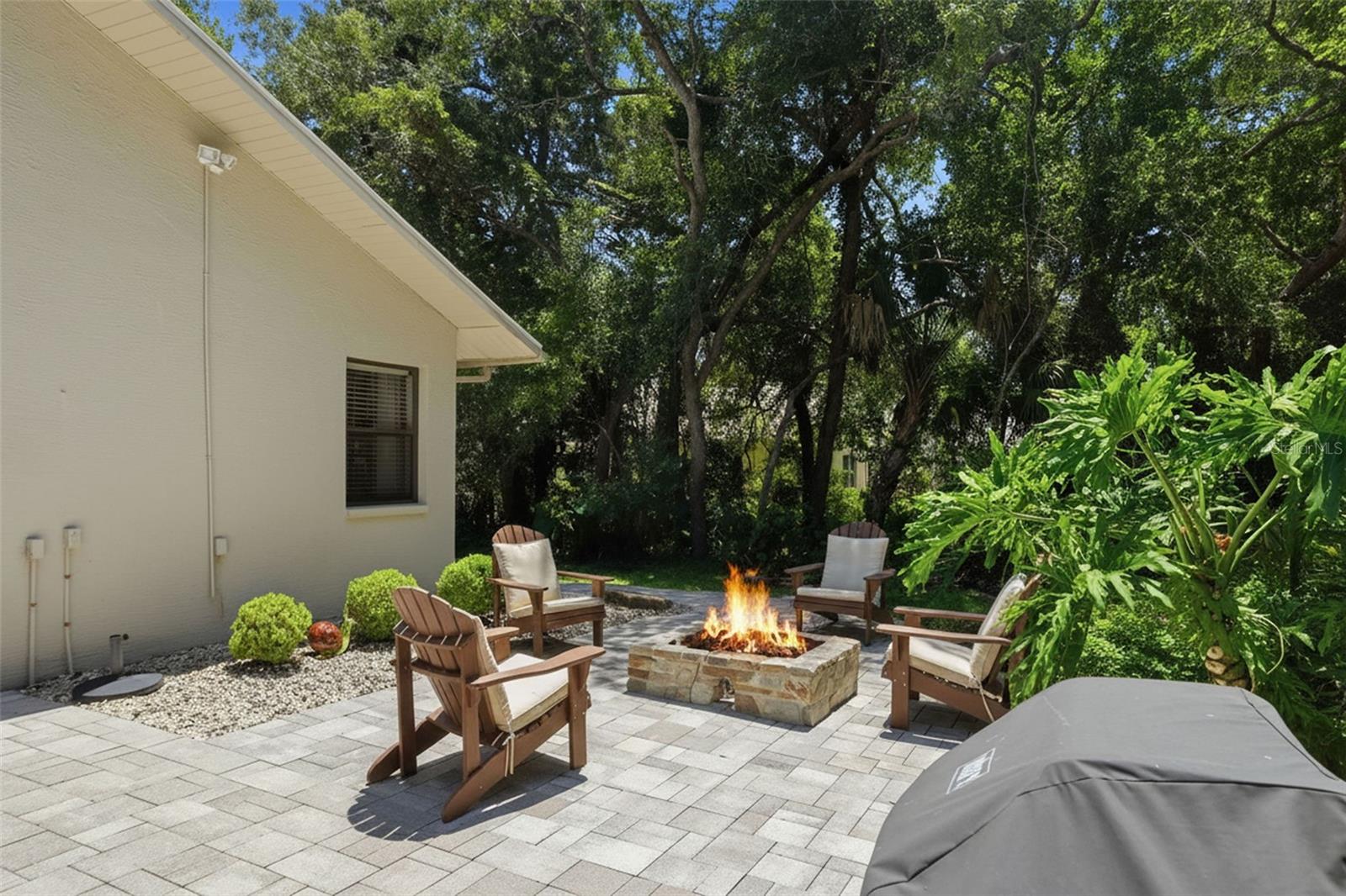 14480 LINDEN DR