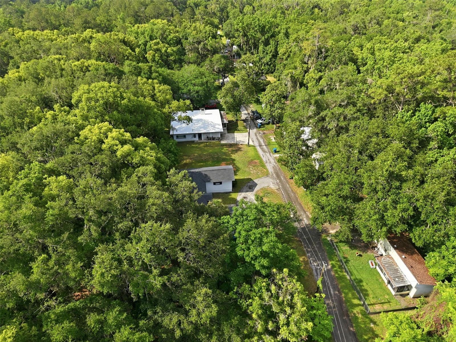 65 MARKHAM LN