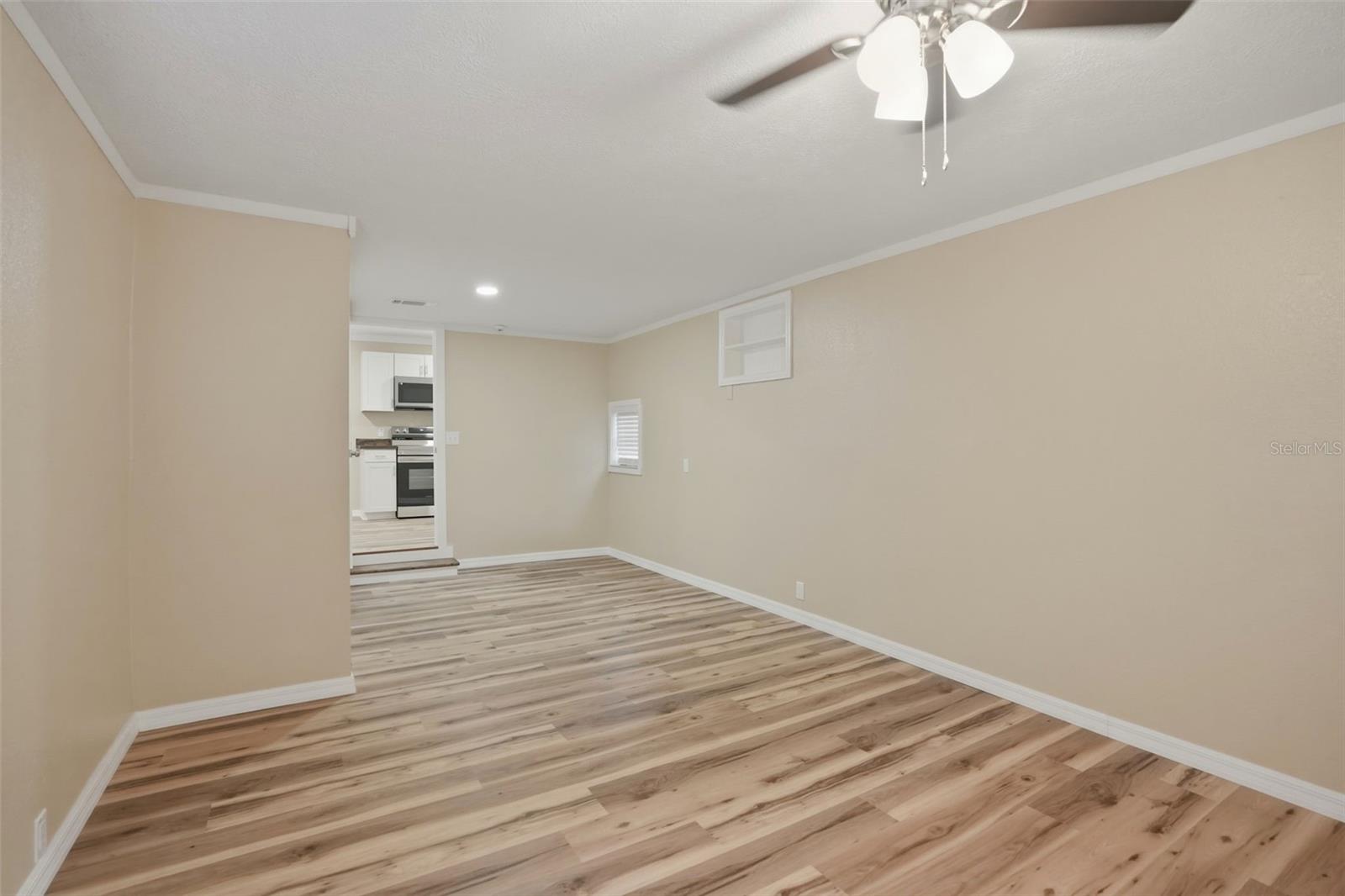 65 MARKHAM LN