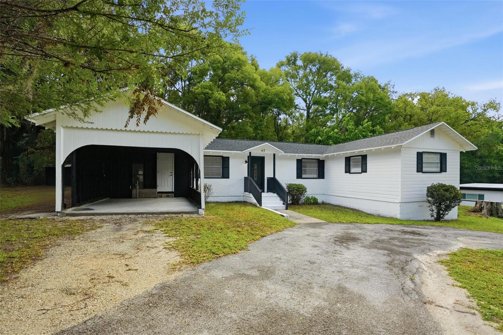 65 MARKHAM LN