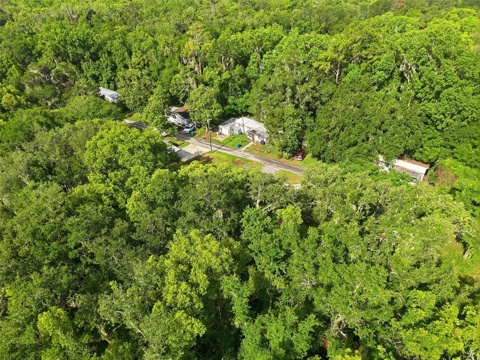 65 MARKHAM LN