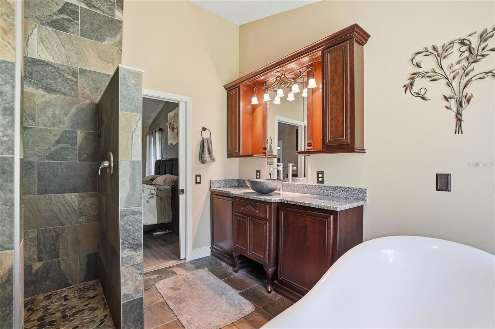 24050 WINDING CREEK DR