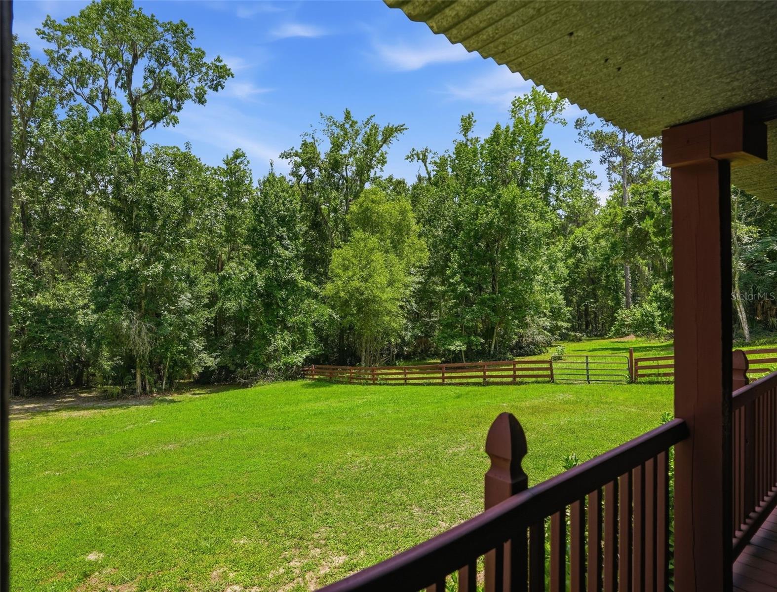 24050 WINDING CREEK DR
