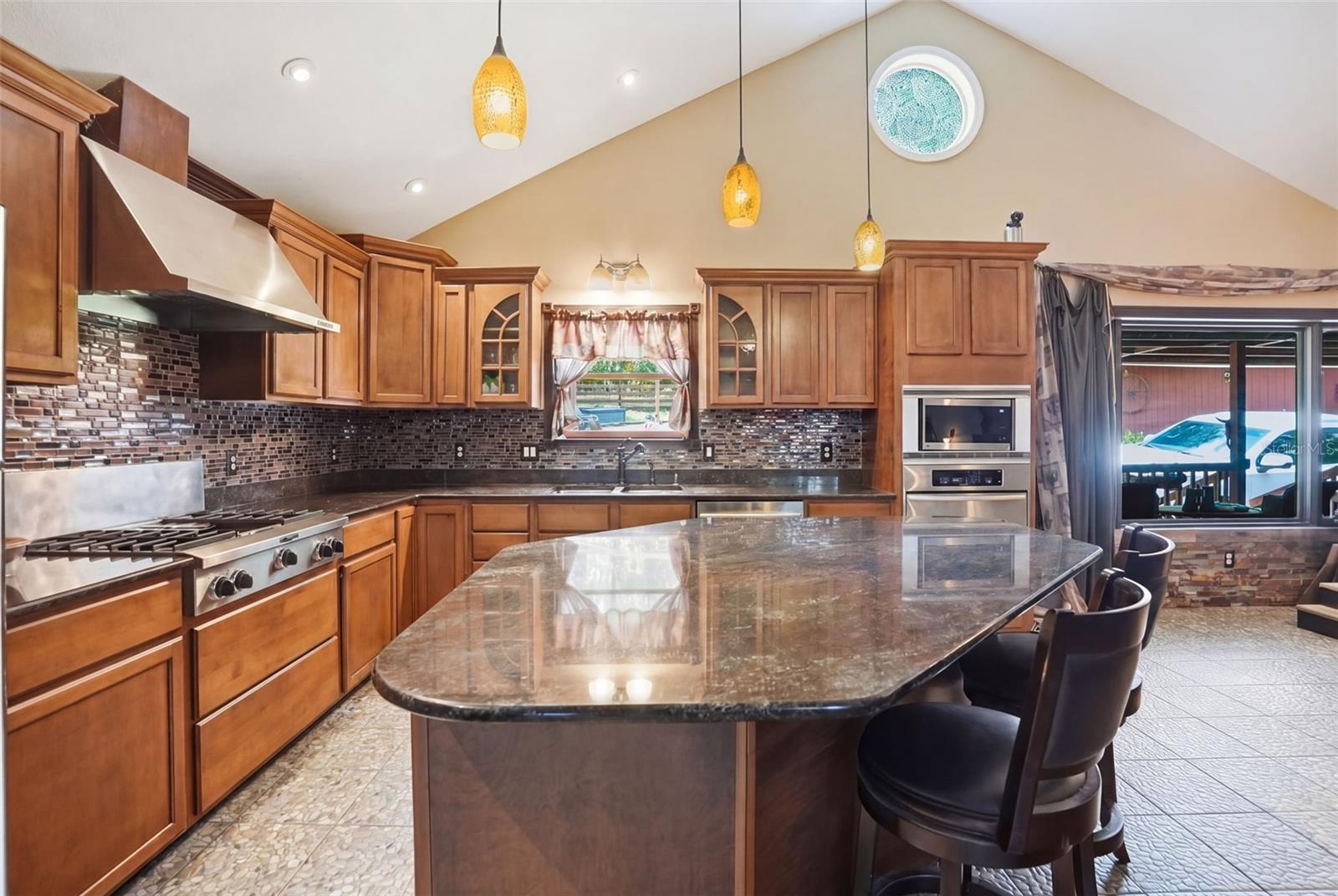 24050 WINDING CREEK DR