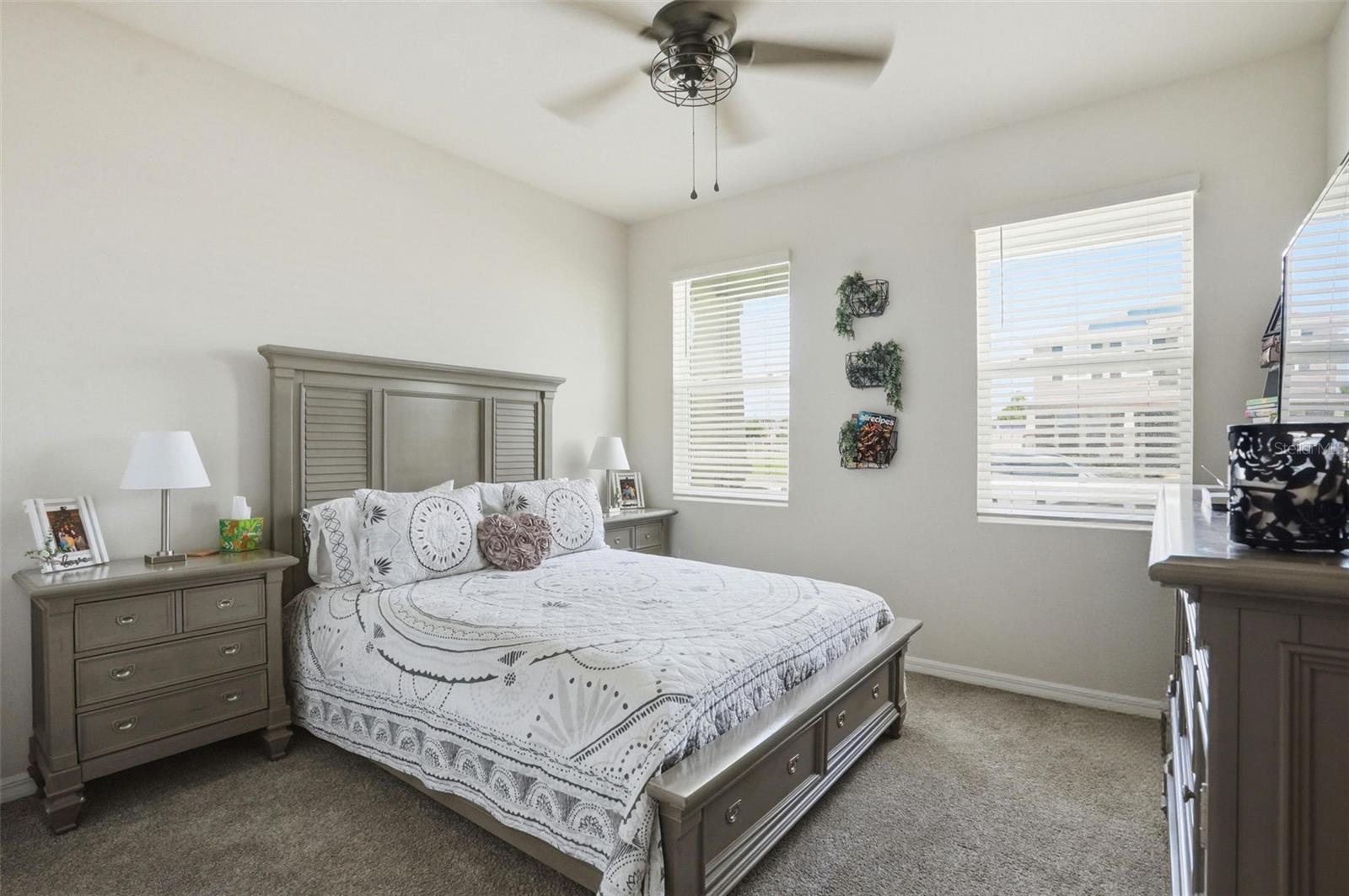 7562 ODESSA CT