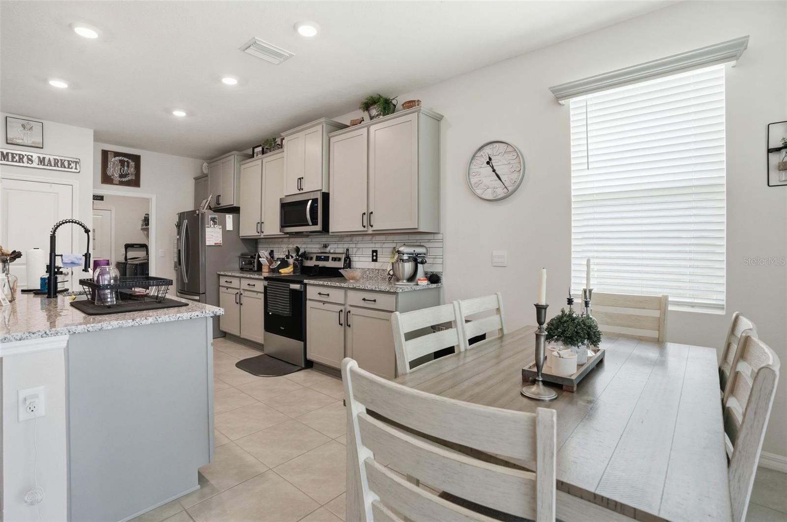 7562 ODESSA CT