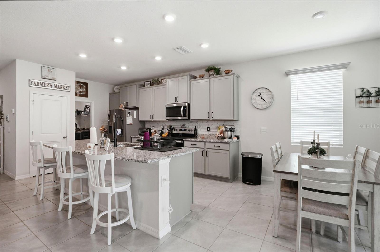 7562 ODESSA CT