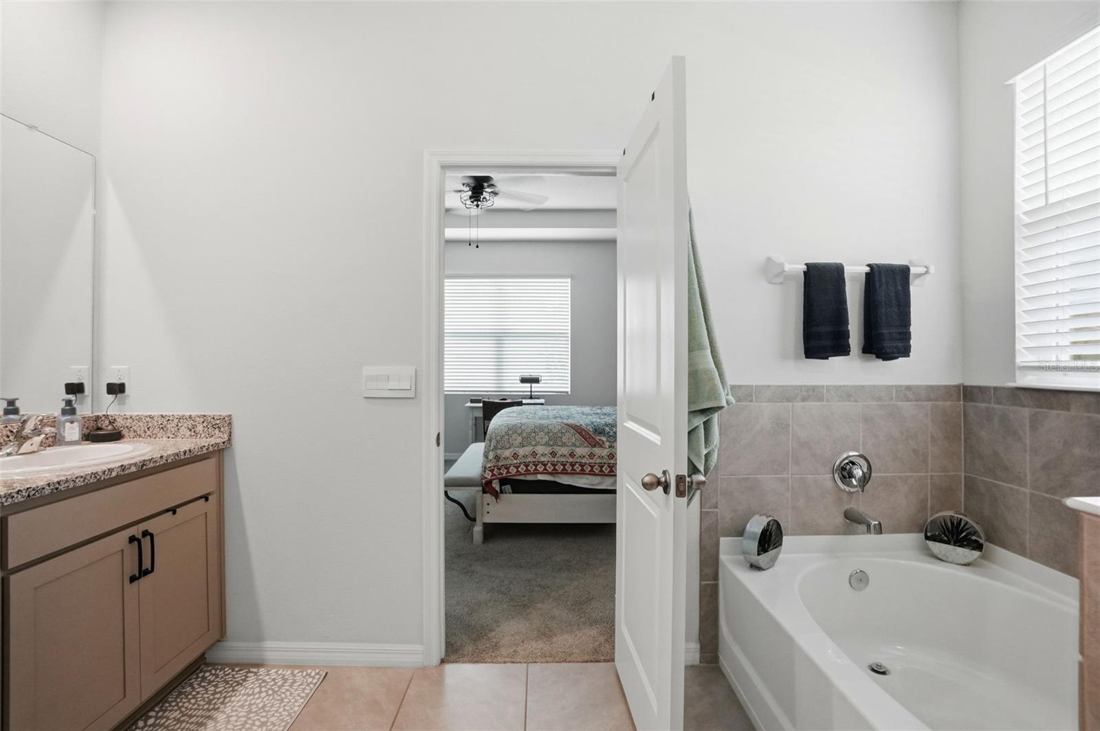 7562 ODESSA CT