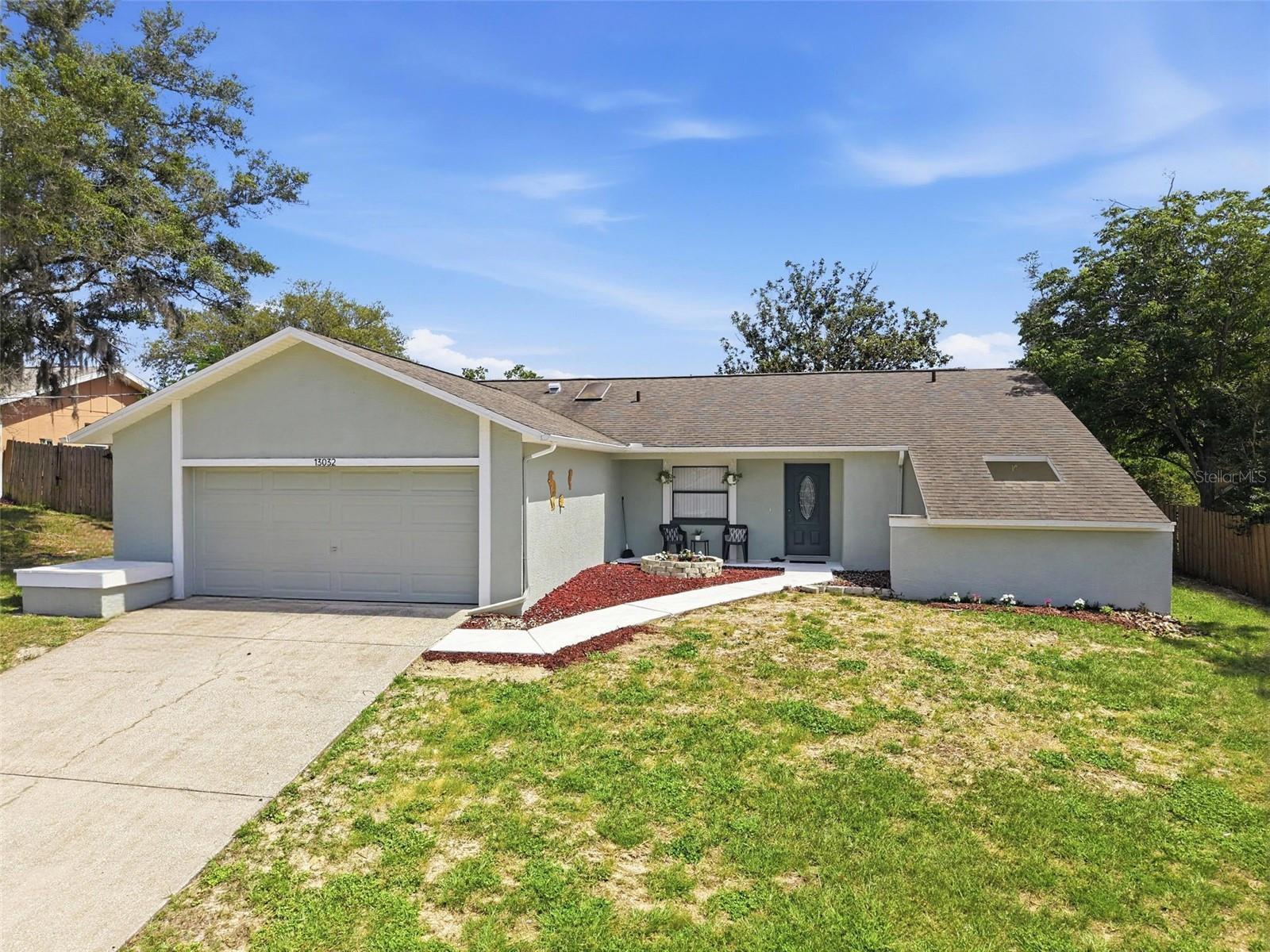 13032 LOLA DR