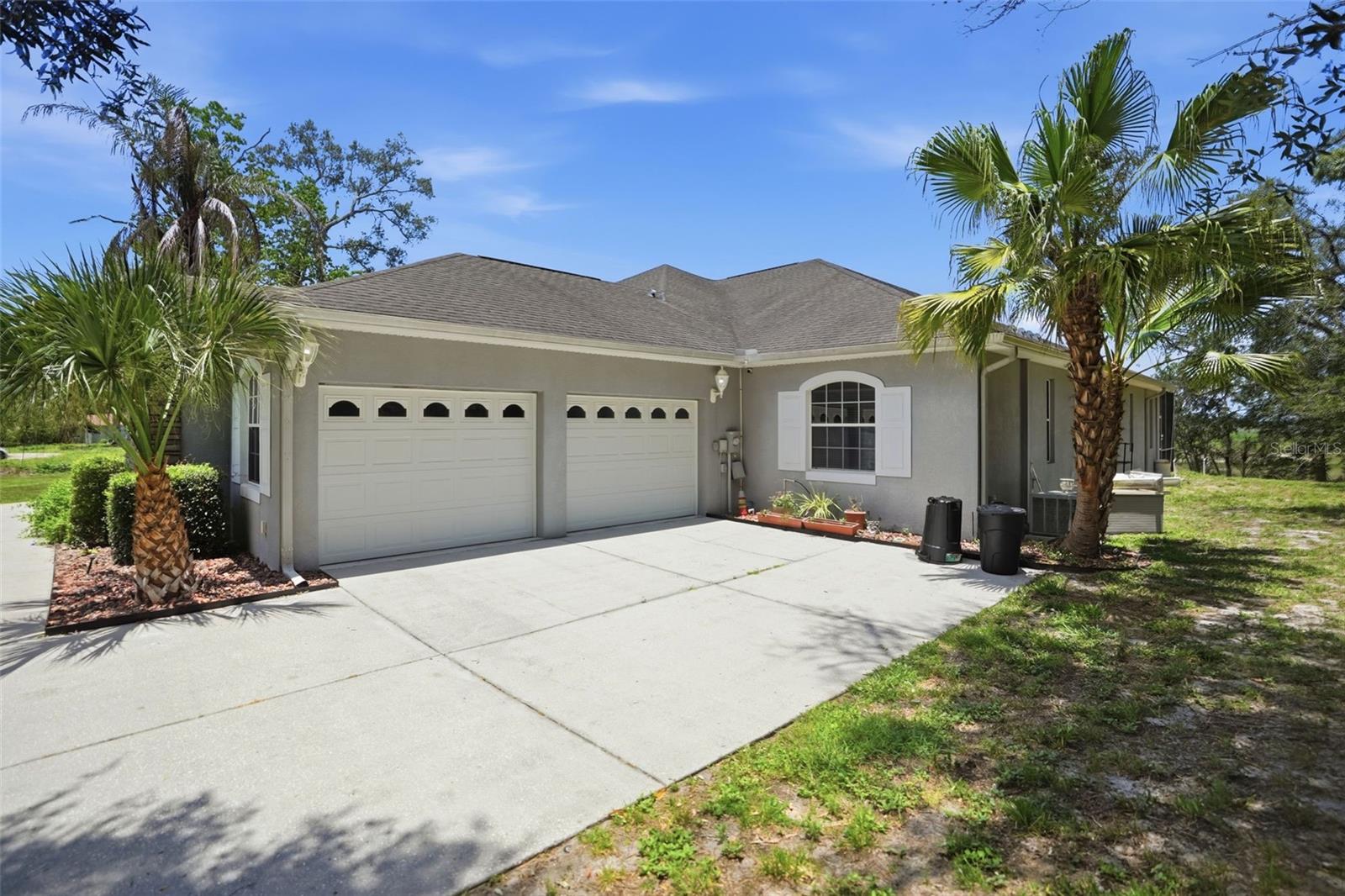 9011 FOXDALE LN