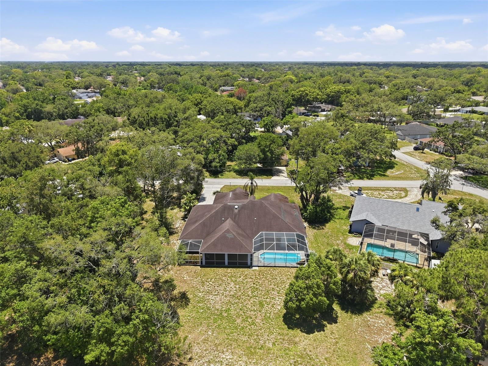 9011 FOXDALE LN
