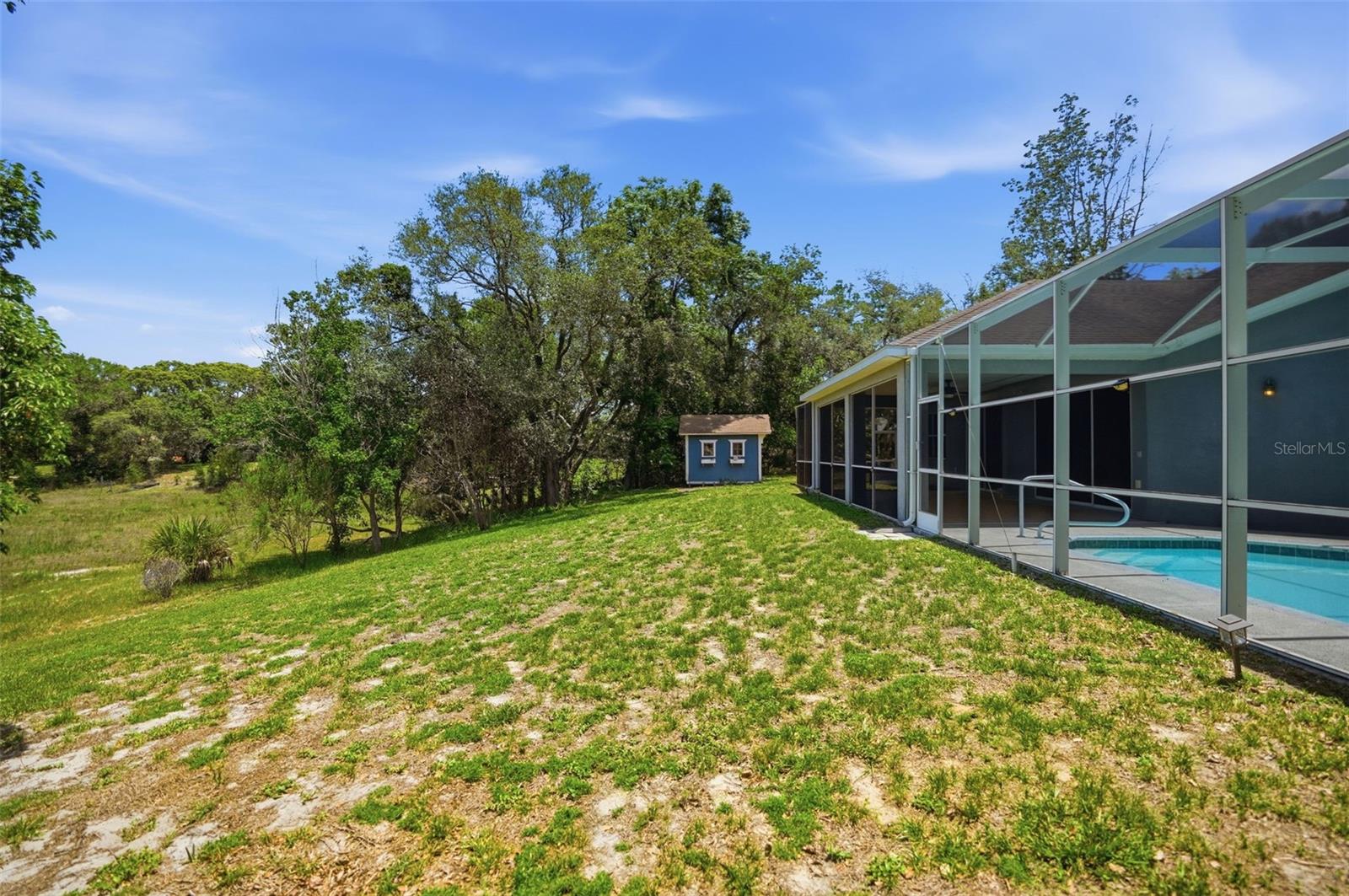 9011 FOXDALE LN