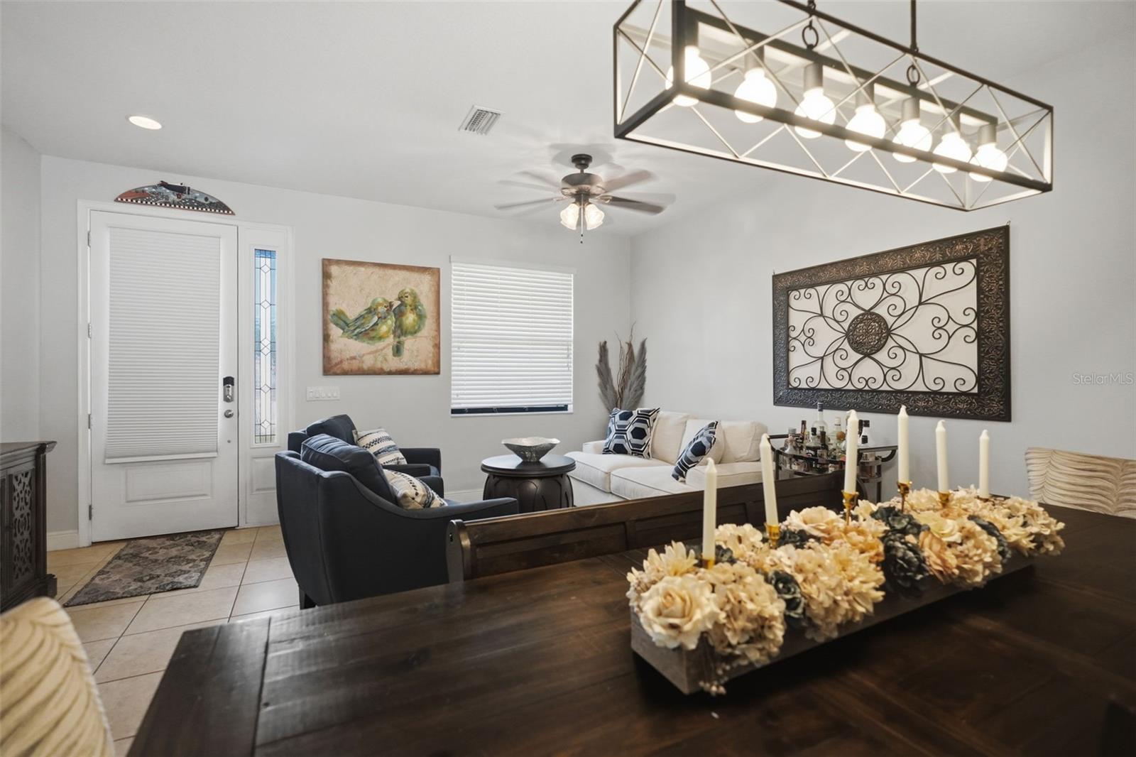 652 TIERRA DR