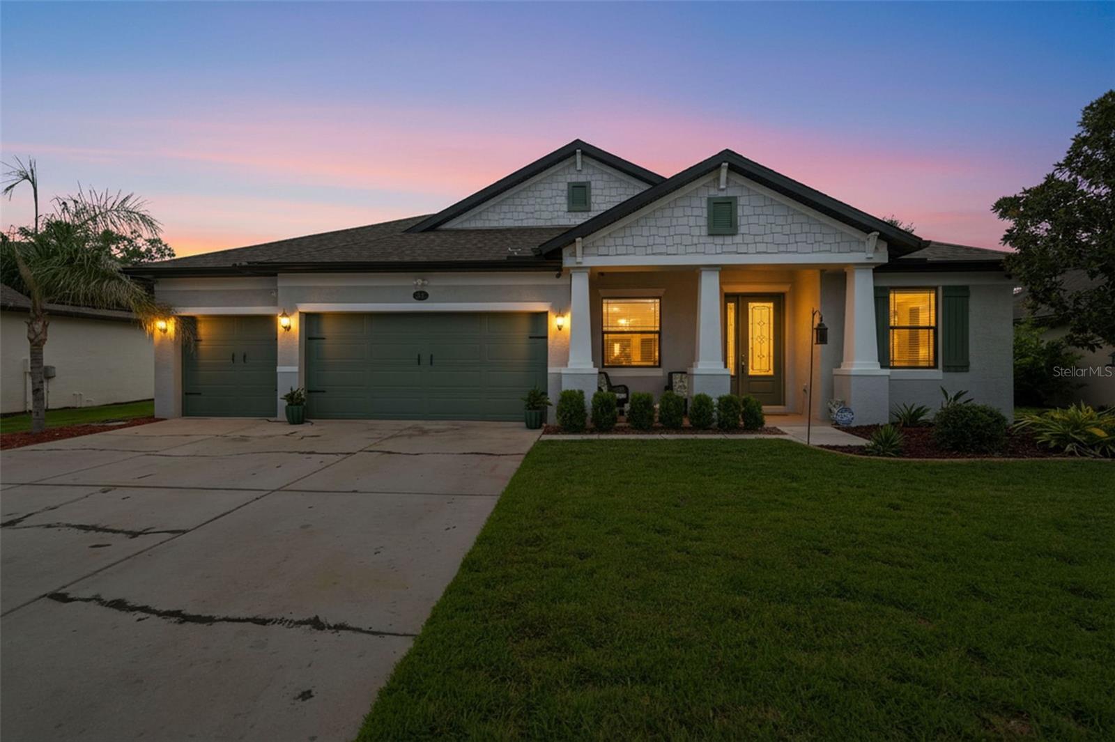 652 TIERRA DR
