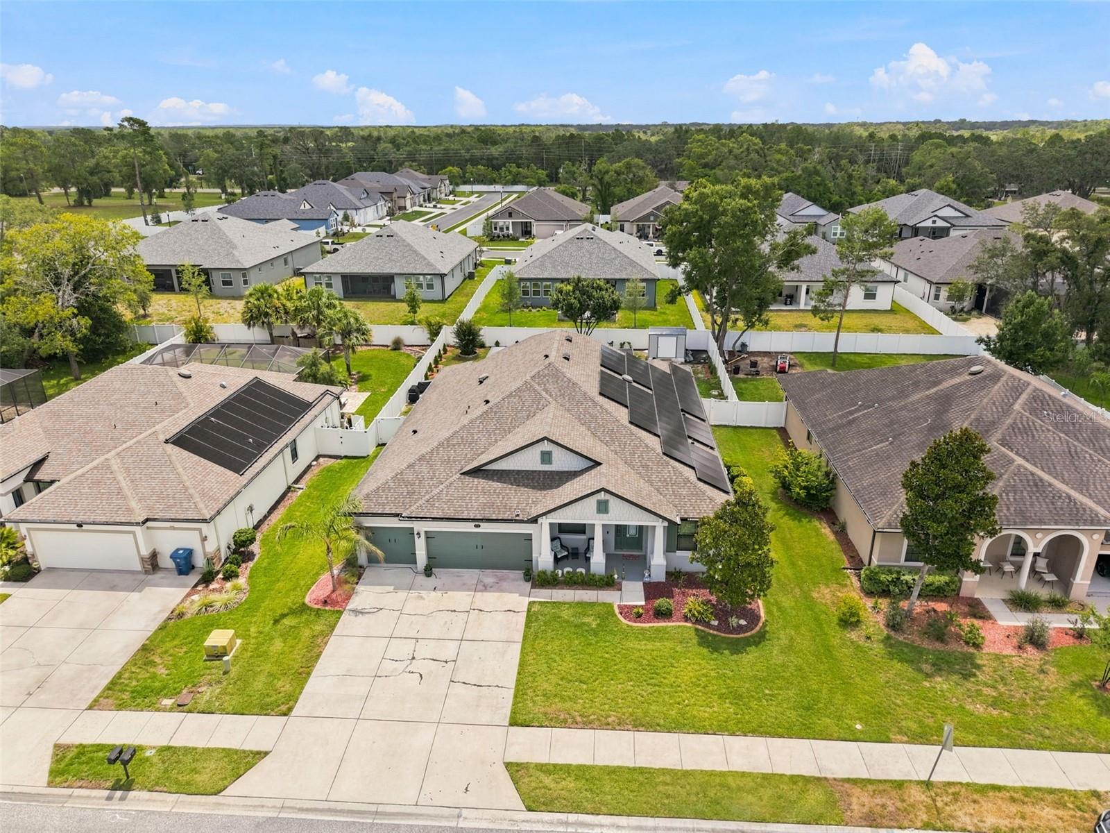 652 TIERRA DR