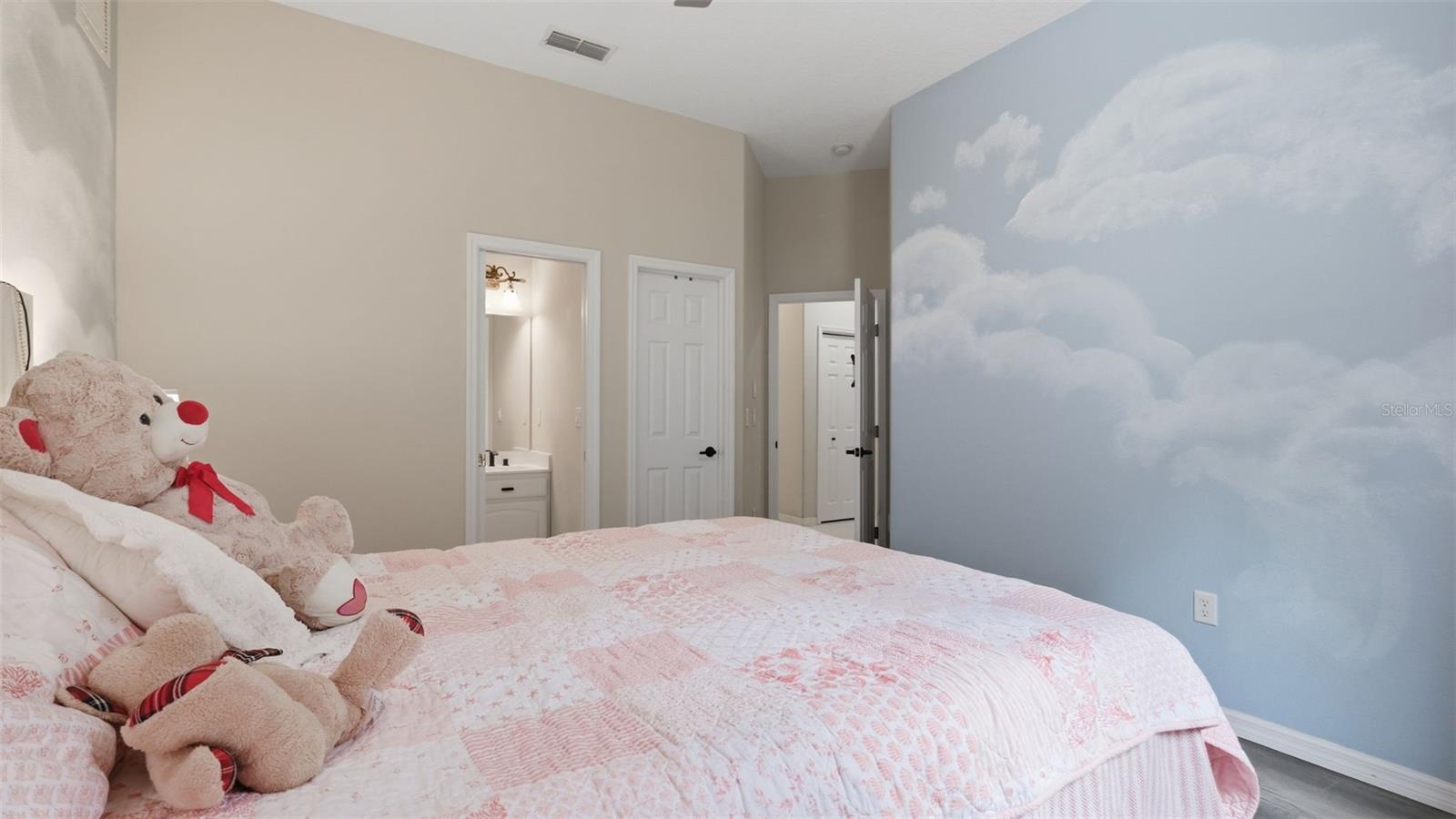 10400 RAMBLE RIDGE CT
