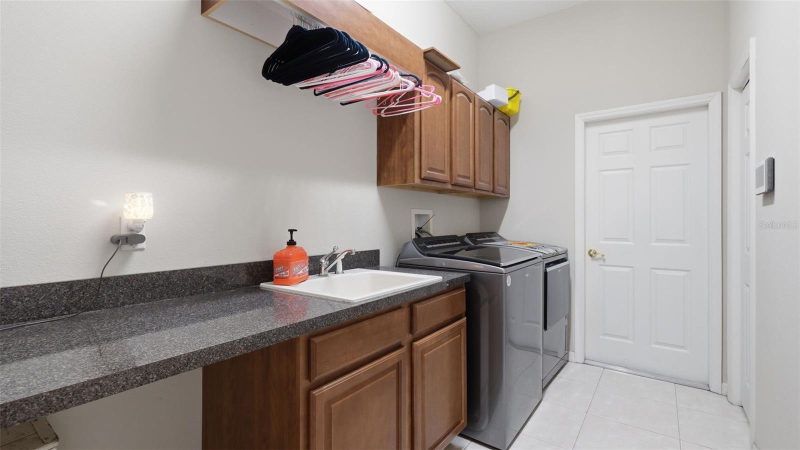 10400 RAMBLE RIDGE CT