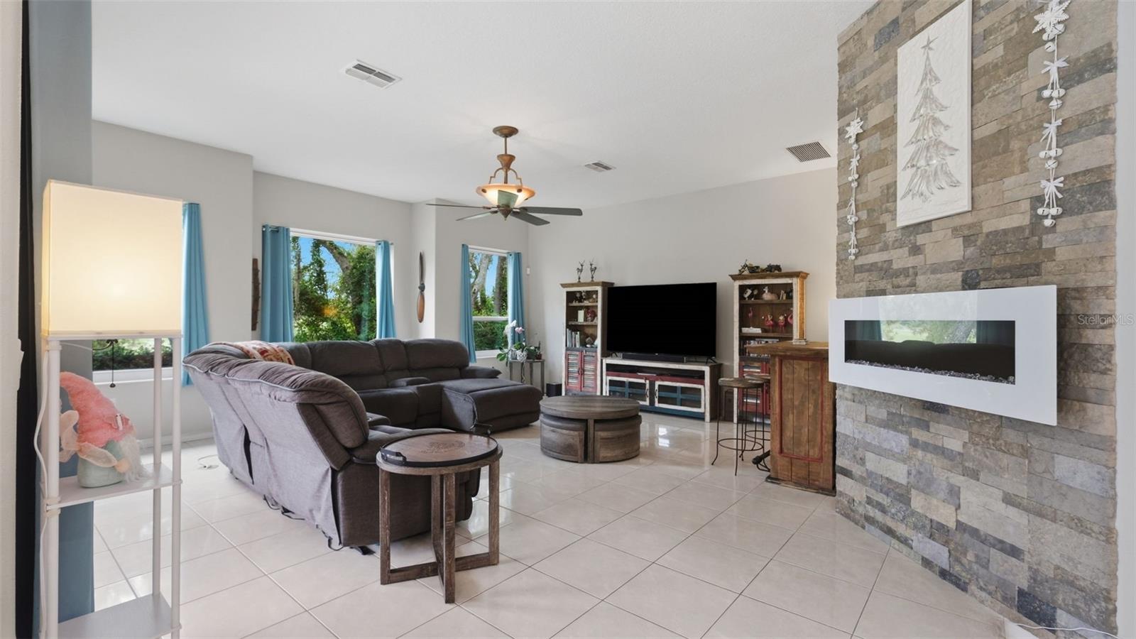 10400 RAMBLE RIDGE CT