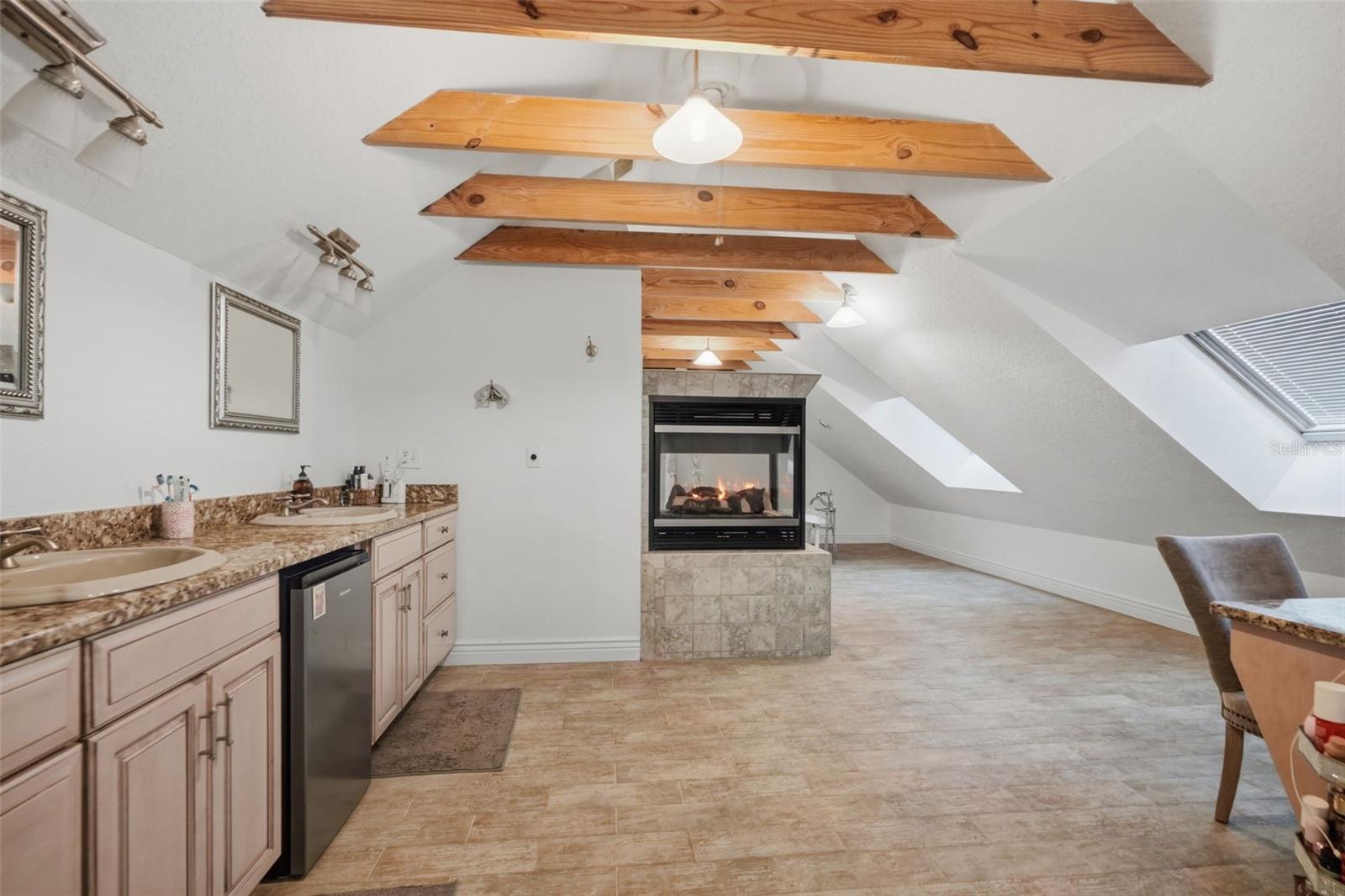 18308 VALOR PATH